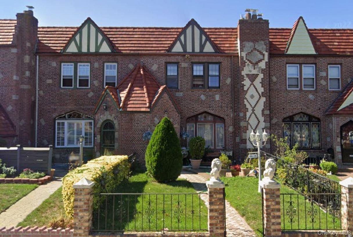 #2 photo, 115-78 222nd Street, Cambria Heights , NY 11411