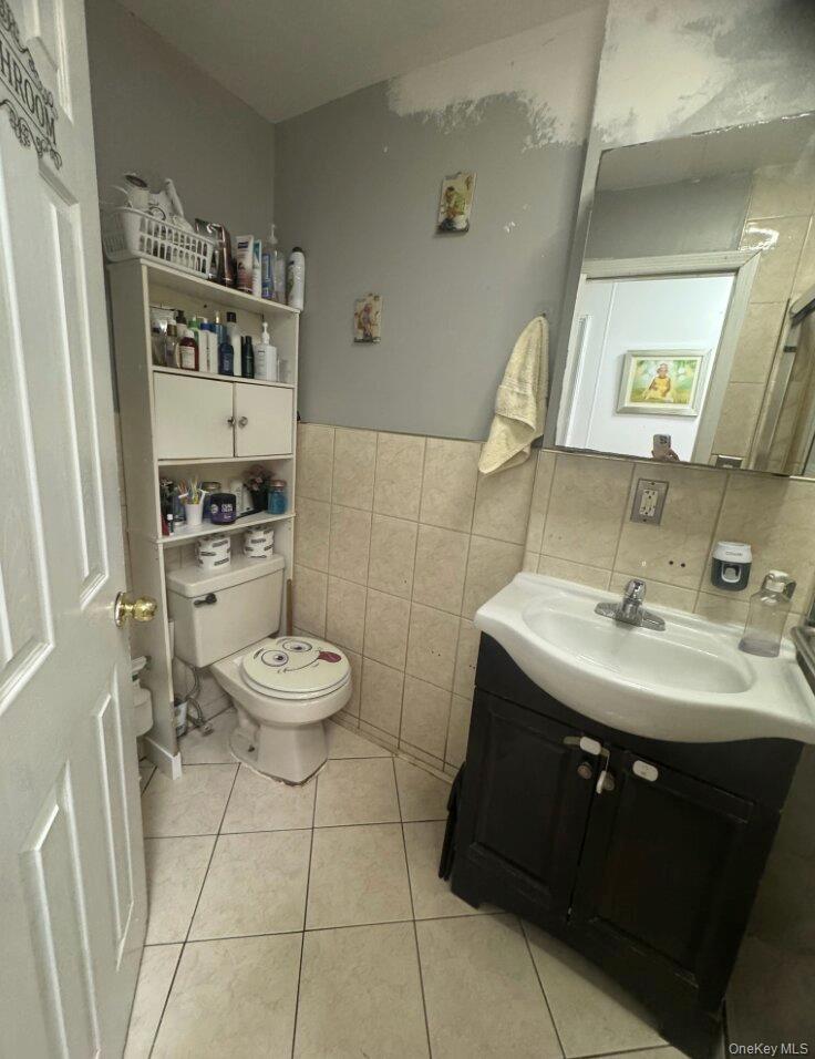 #5 photo, 272 Nichols Avenue, Brooklyn , NY 11208