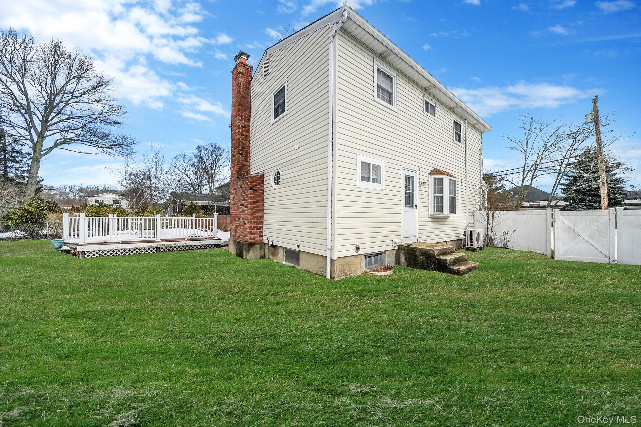 #14 photo, 38 Pamlico Avenue, Ronkonkoma , NY 11779