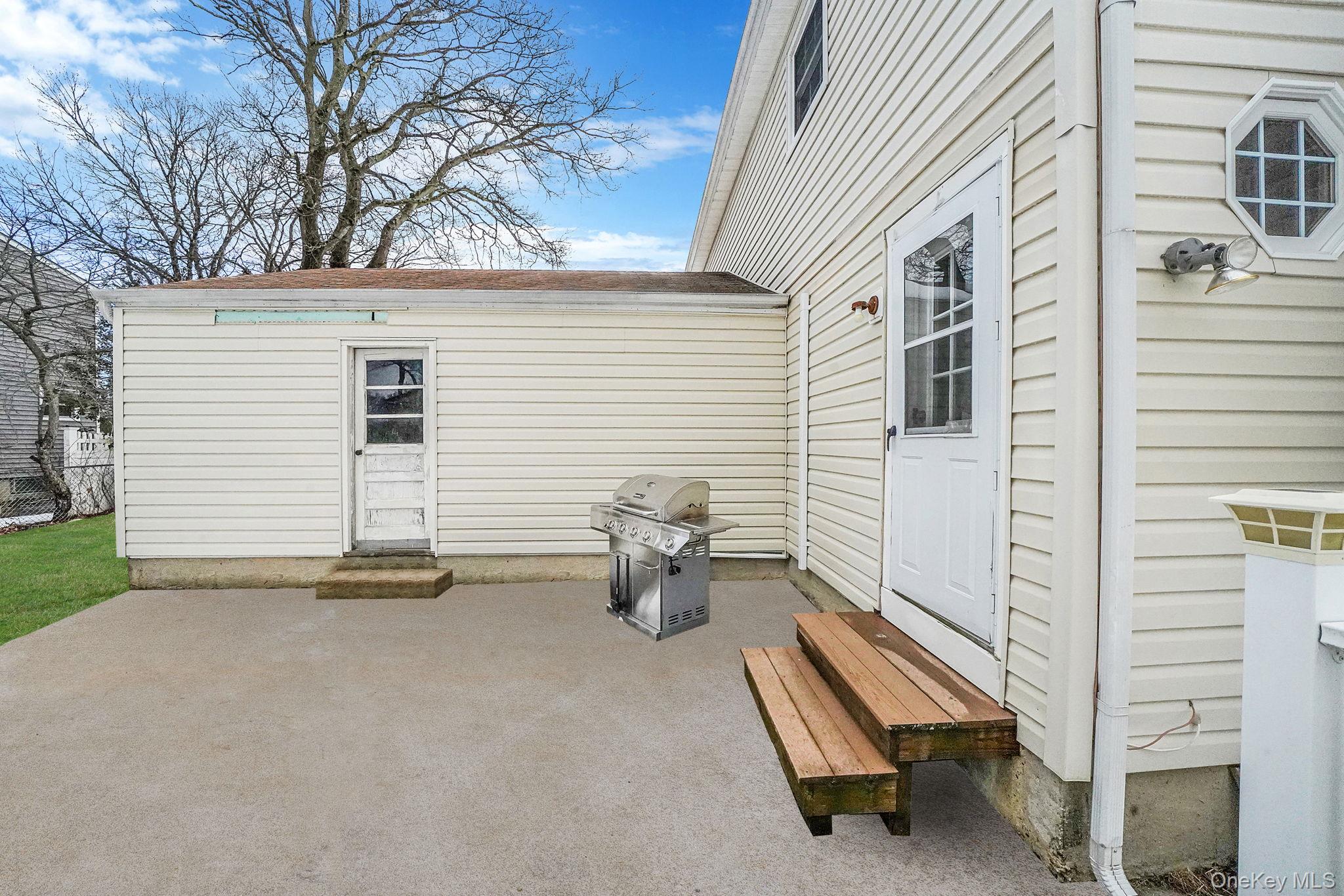 #19 photo, 38 Pamlico Avenue, Ronkonkoma , NY 11779