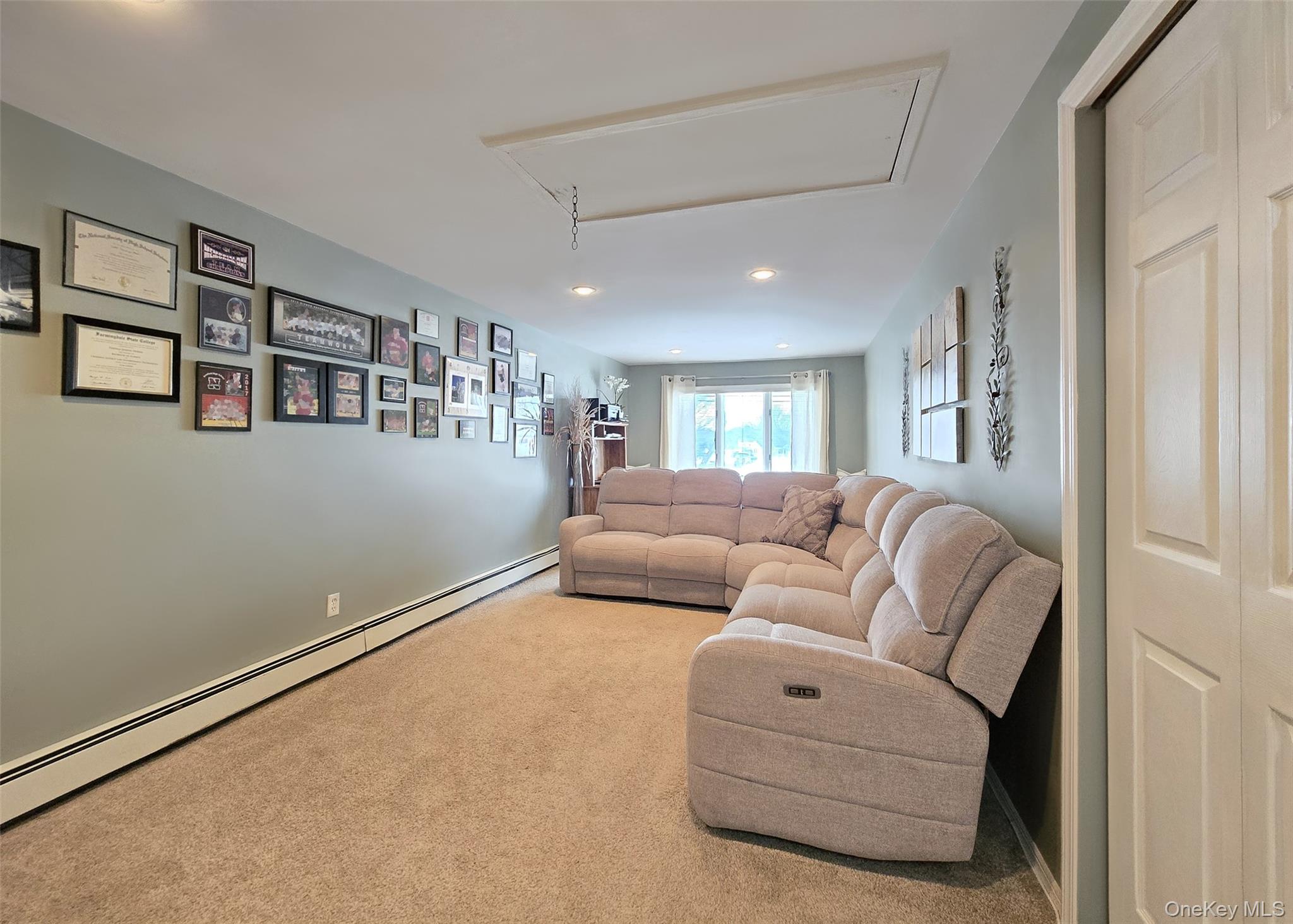 #11 photo, 59 Holiday Park Drive, 롱 아일랜드 Centereach , NY 11720