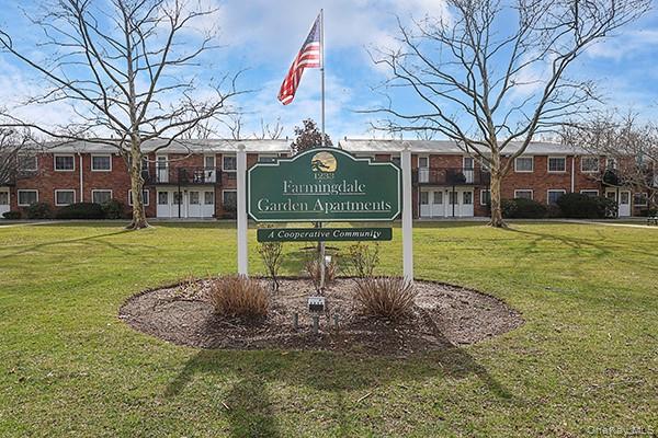 #18 photo, 1233 Melville Rd, Farmingdale , NY 11735