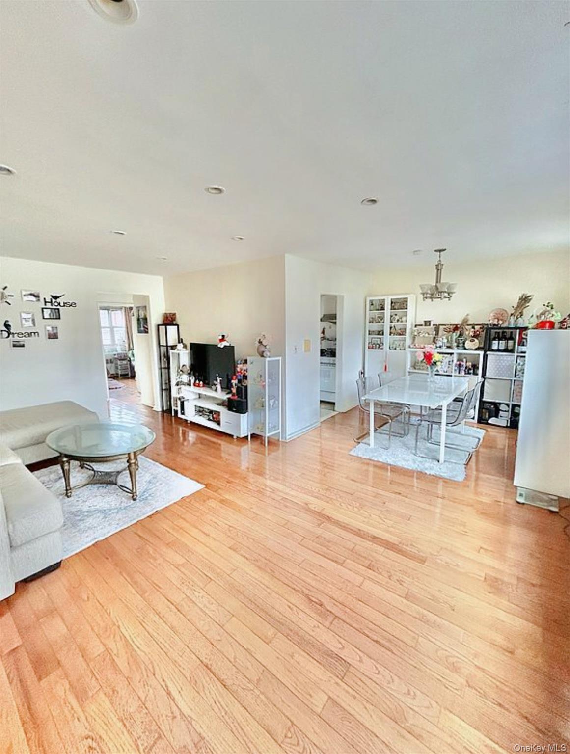 #4 photo, 150-71 70rd, Flushing , NY 11367