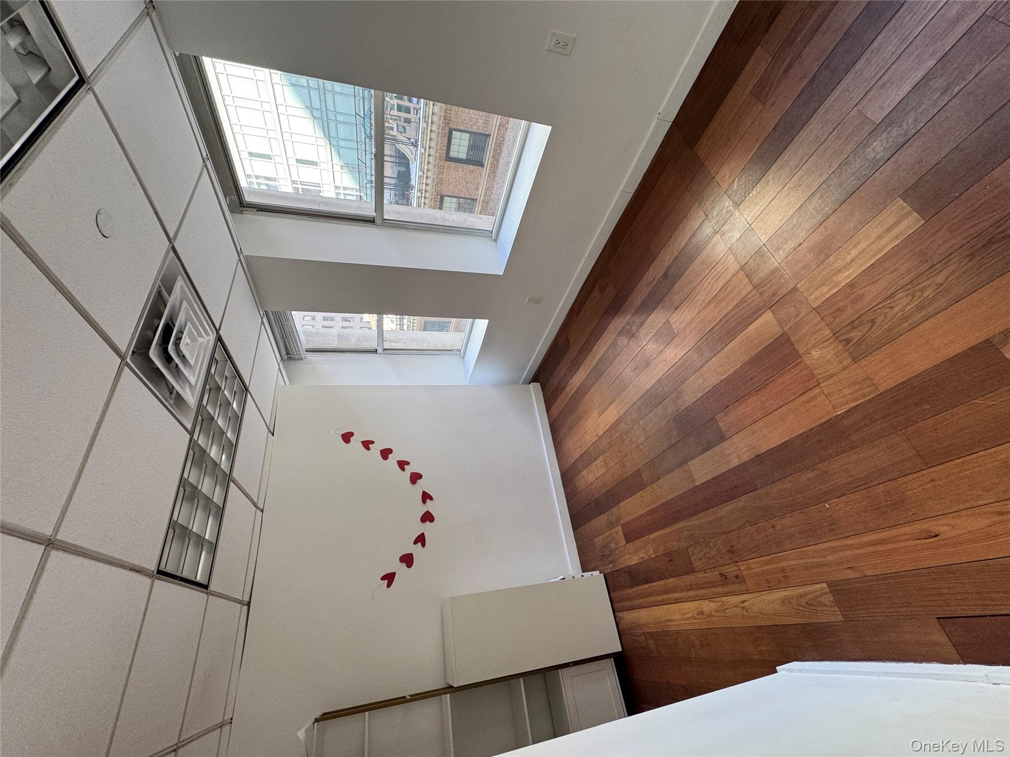 #2 photo, 315 Fifth Ave Fifth Avenue, New York (Manhattan) , NY 10016