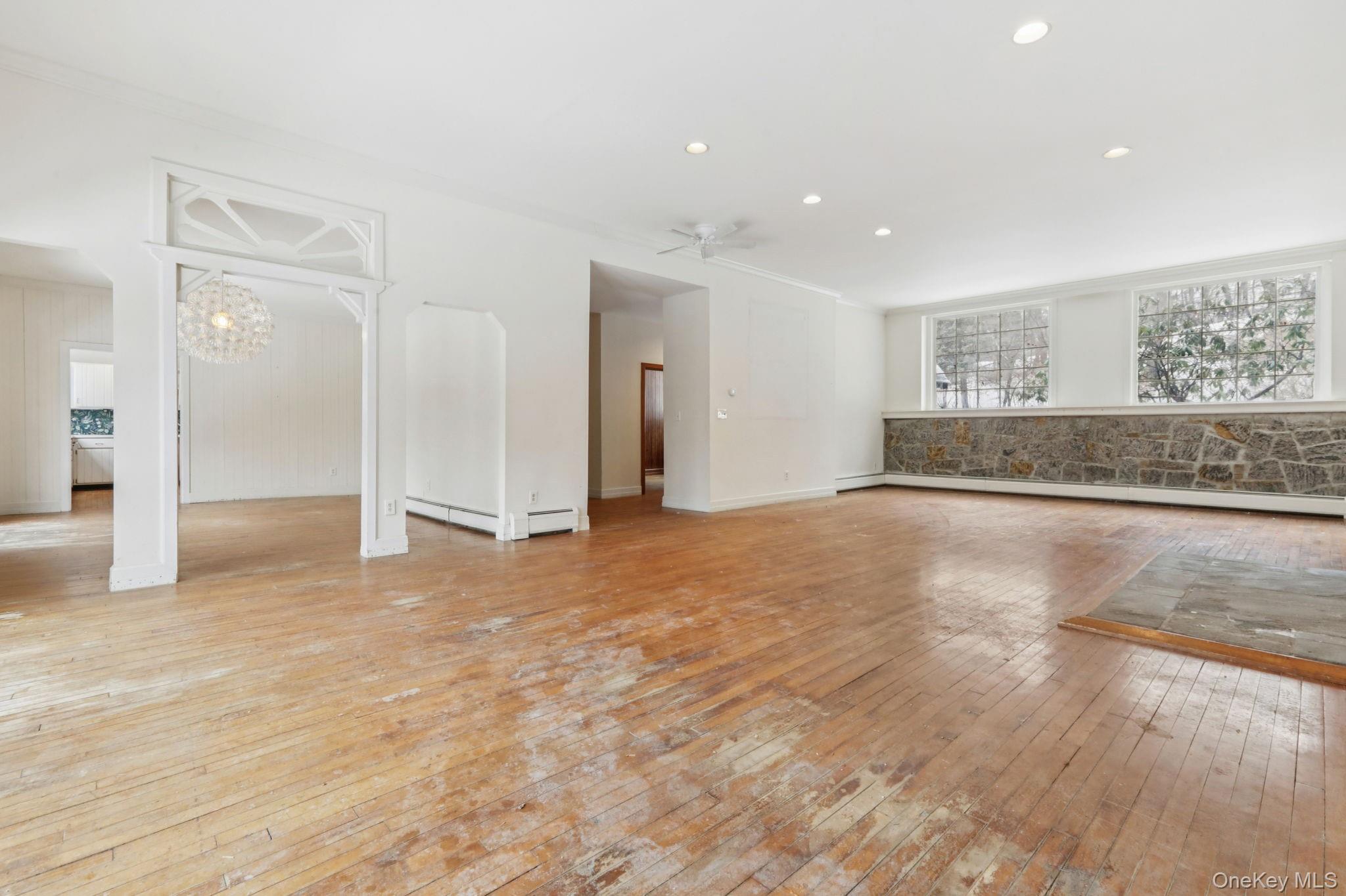 #10 photo, 32 E Lake Stable Road, Tuxedo Park , NY 10987