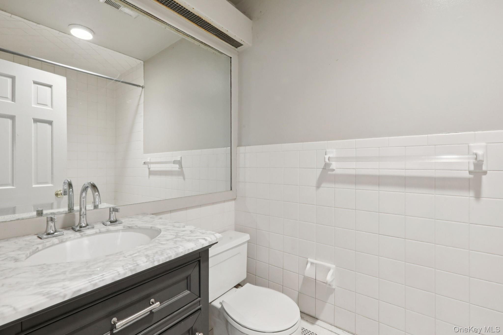 #17 photo, 32 E Lake Stable Road, Tuxedo Park , NY 10987