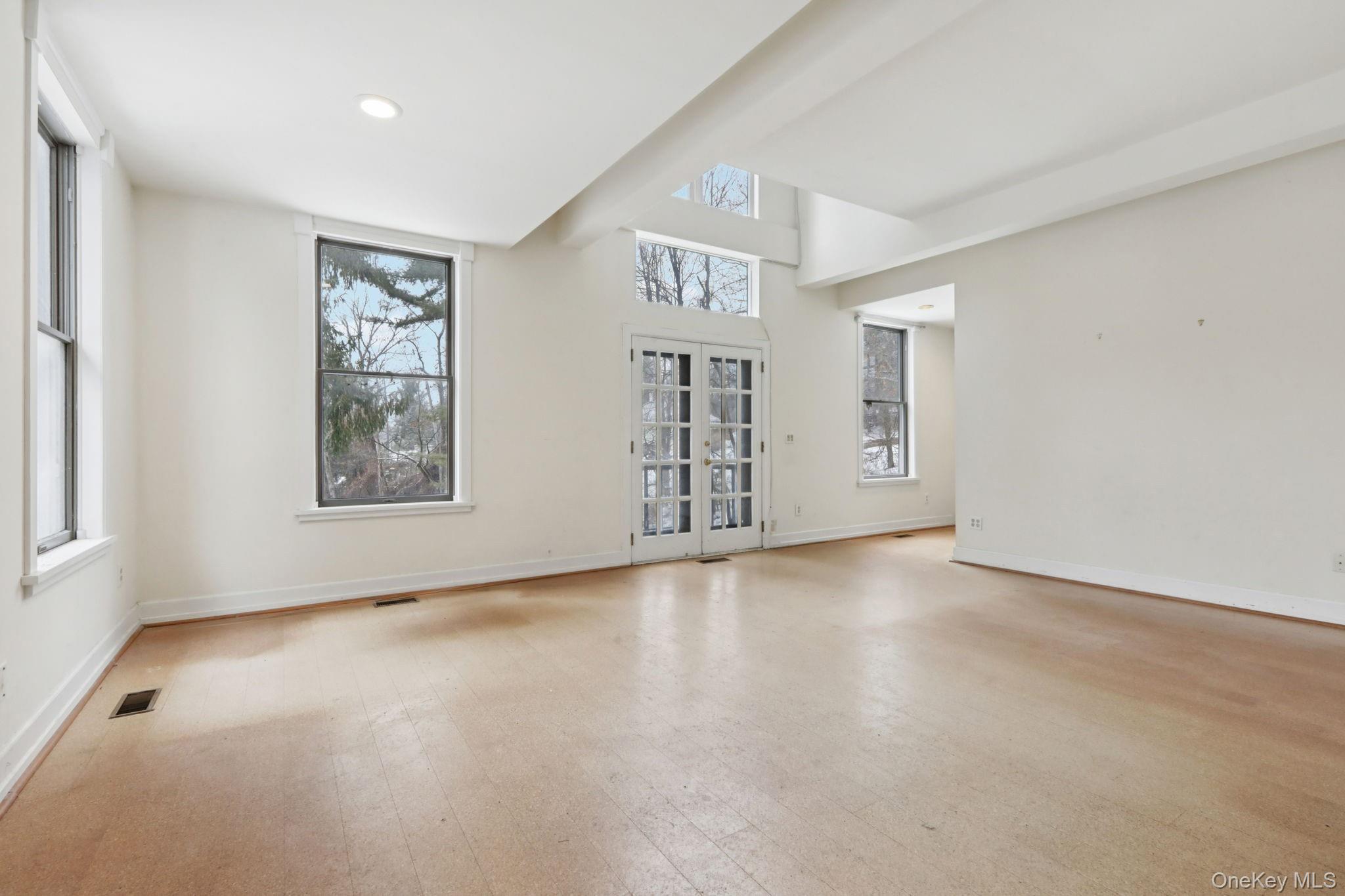 #20 photo, 32 E Lake Stable Road, Tuxedo Park , NY 10987