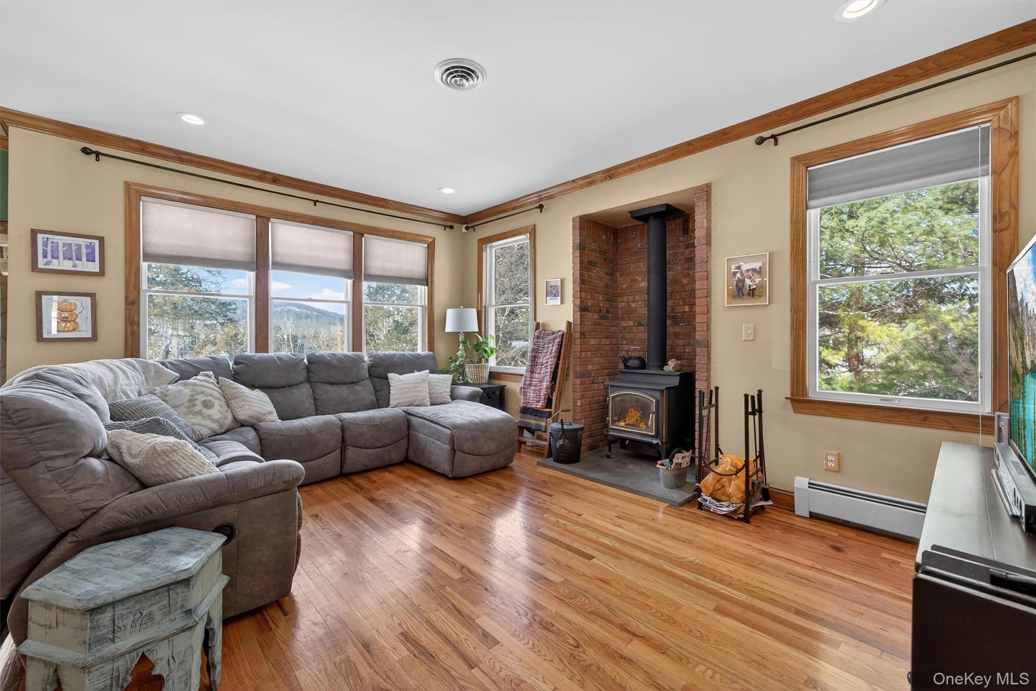 #2 photo, 72 Coppergate Lane, Warwick , NY 10990