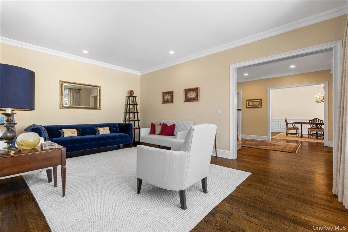 #4 photo, 12 OLD LYME Road, Scarsdale , NY 10583