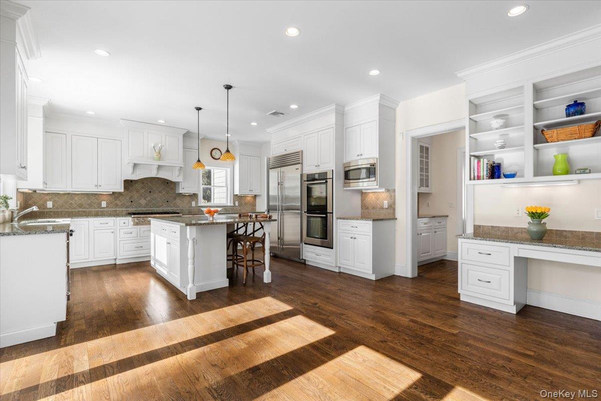 #7 photo, 12 OLD LYME Road, Scarsdale , NY 10583