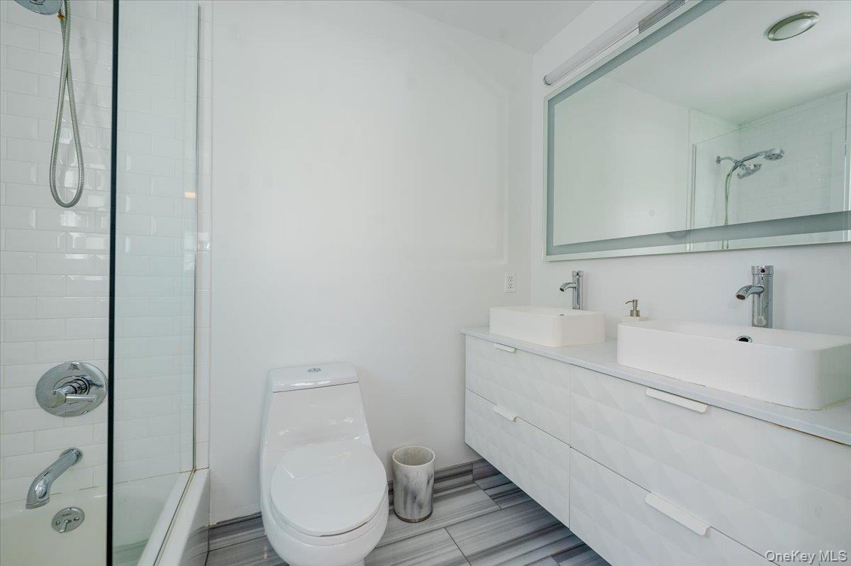 #16 photo, 4 Lawrence Place, Pelham , NY 10803