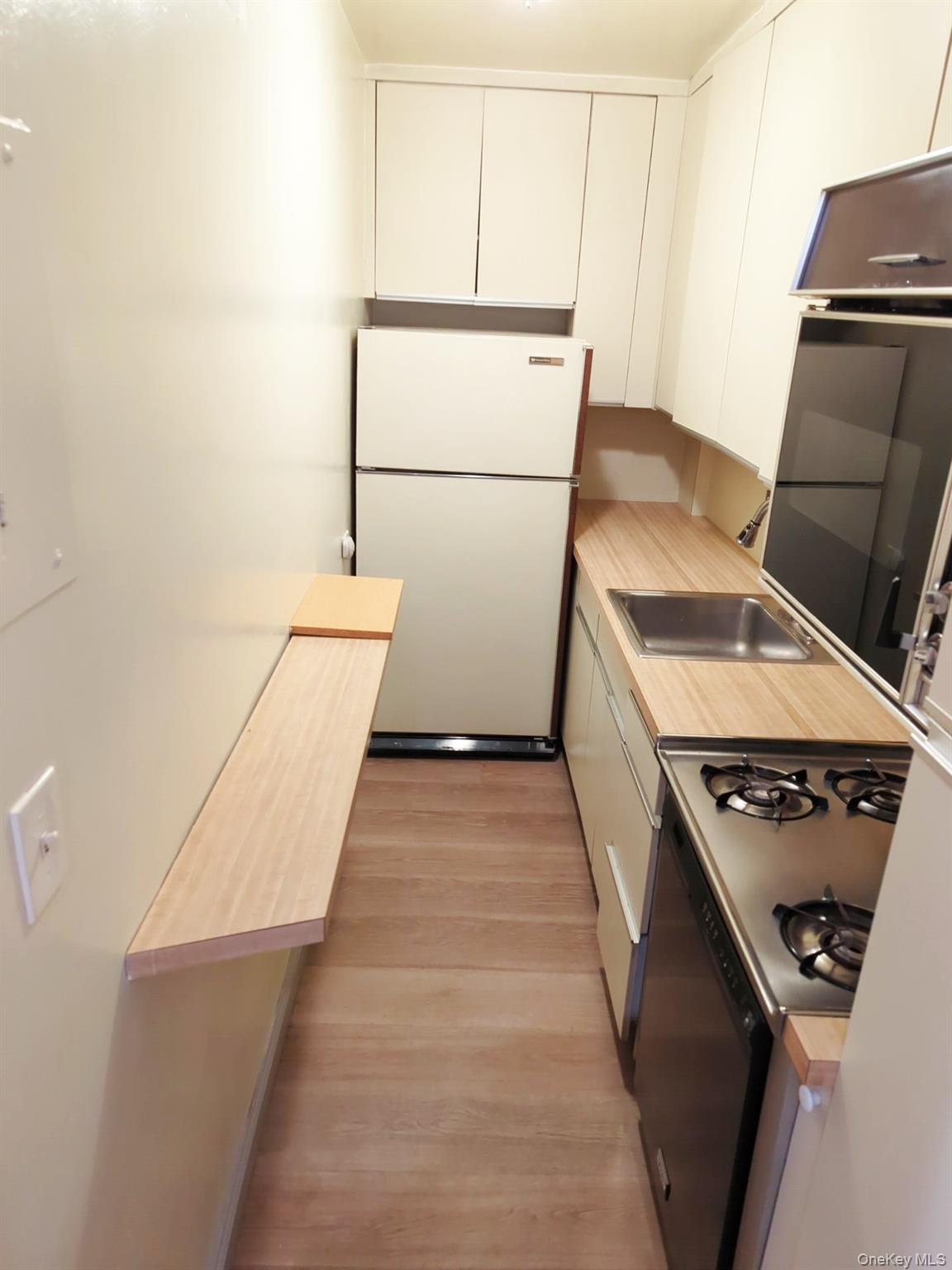 #10 photo, 139 33rd Street, מנהטן New York (Manhattan) , NY 10016