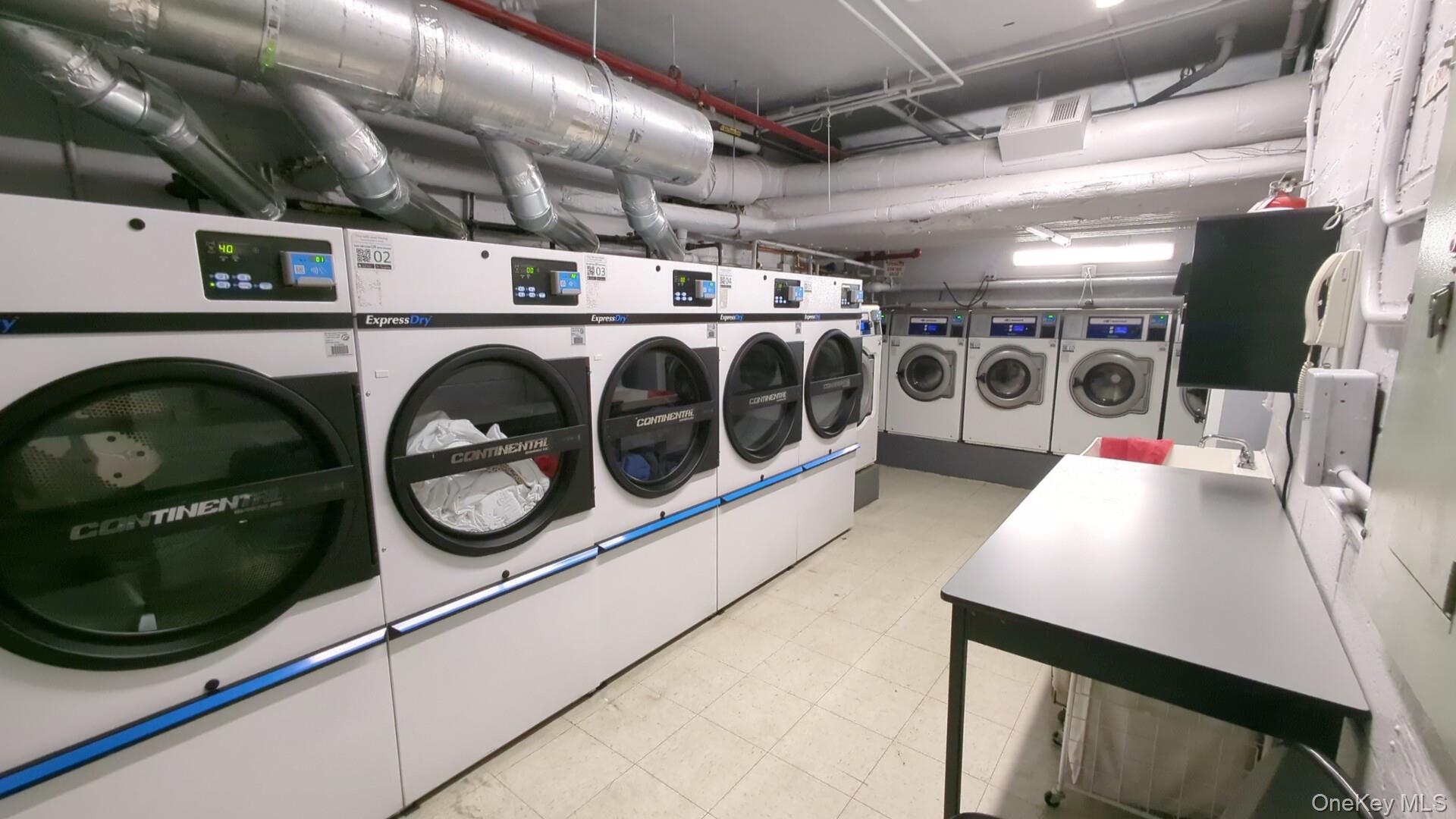 #12 photo, 139 33rd Street, מנהטן New York (Manhattan) , NY 10016