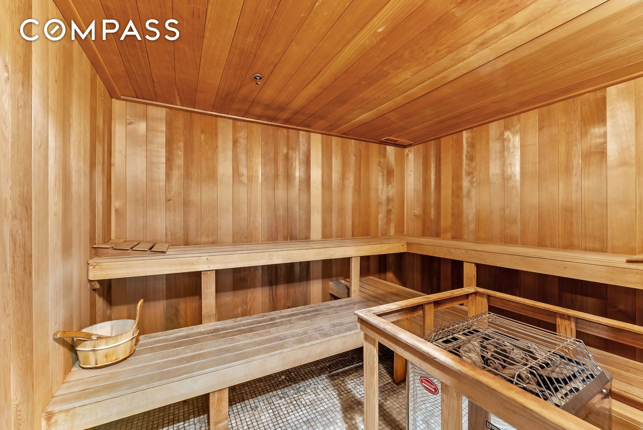 #13 photo, 64-05 Yellowstone Boulevard, Forest Hills , NY 11375