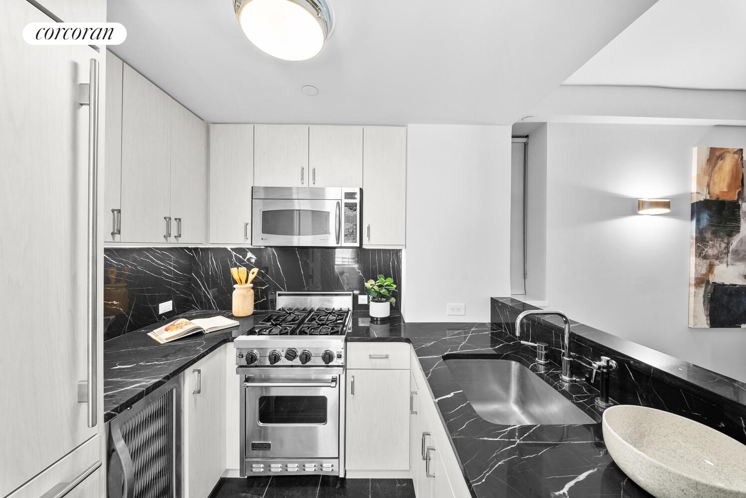 #7 photo, 100 W 58TH Street, Central Park South , NY 10019