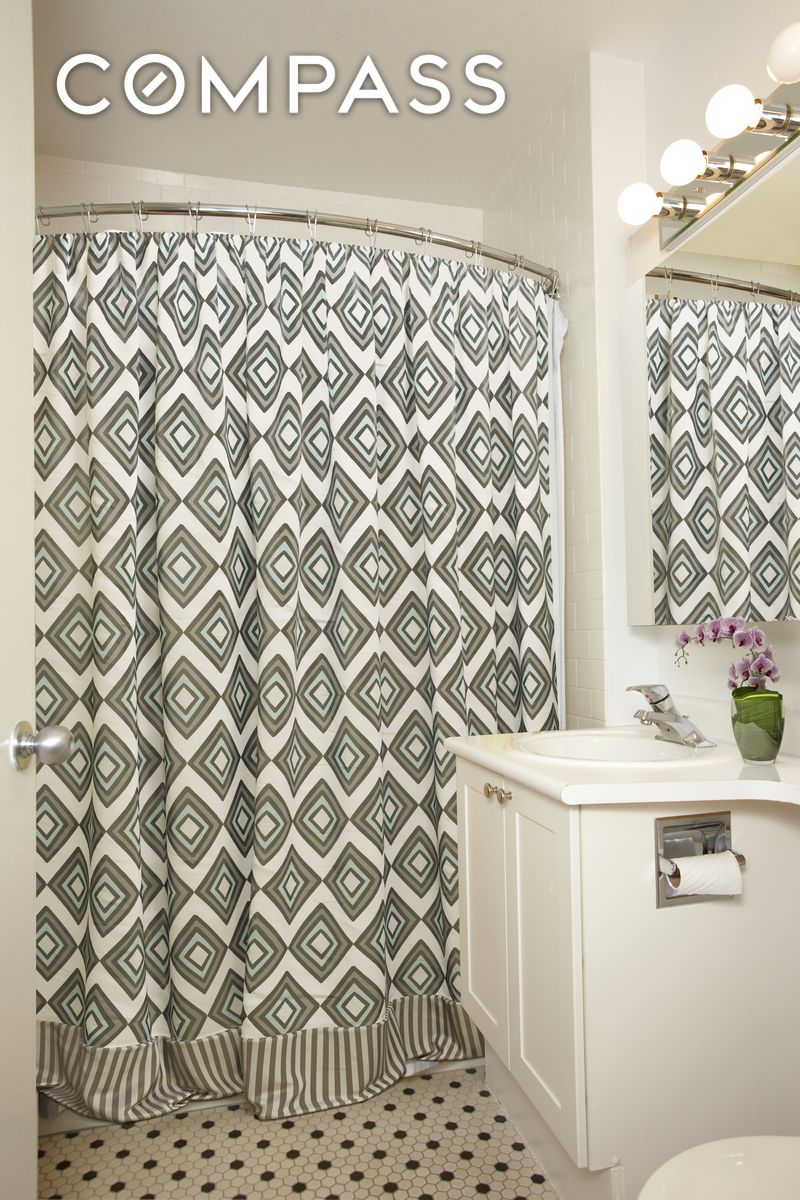 #7 photo, 88 Greenwich Street, Financial District , NY 10006