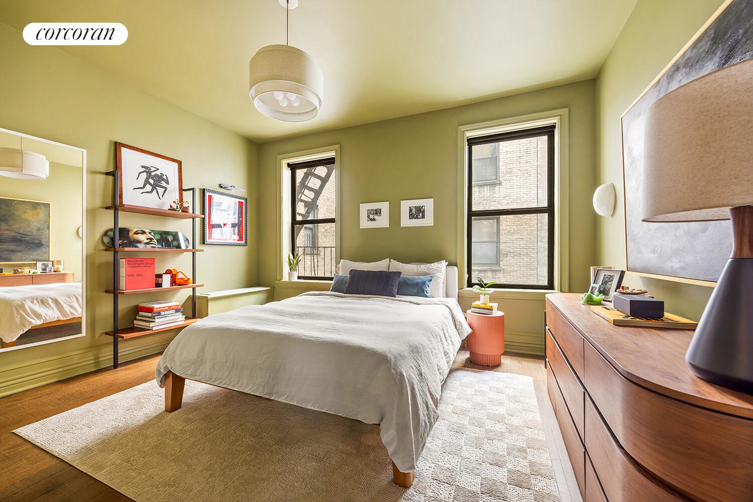 #7 photo, 255 EASTERN Parkway, Crown Heights , NY 11238