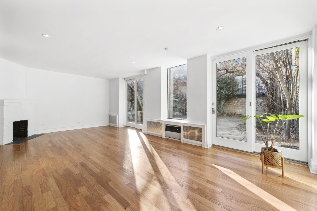 #6 photo, 54 Morton Street, West Village , NY 10014