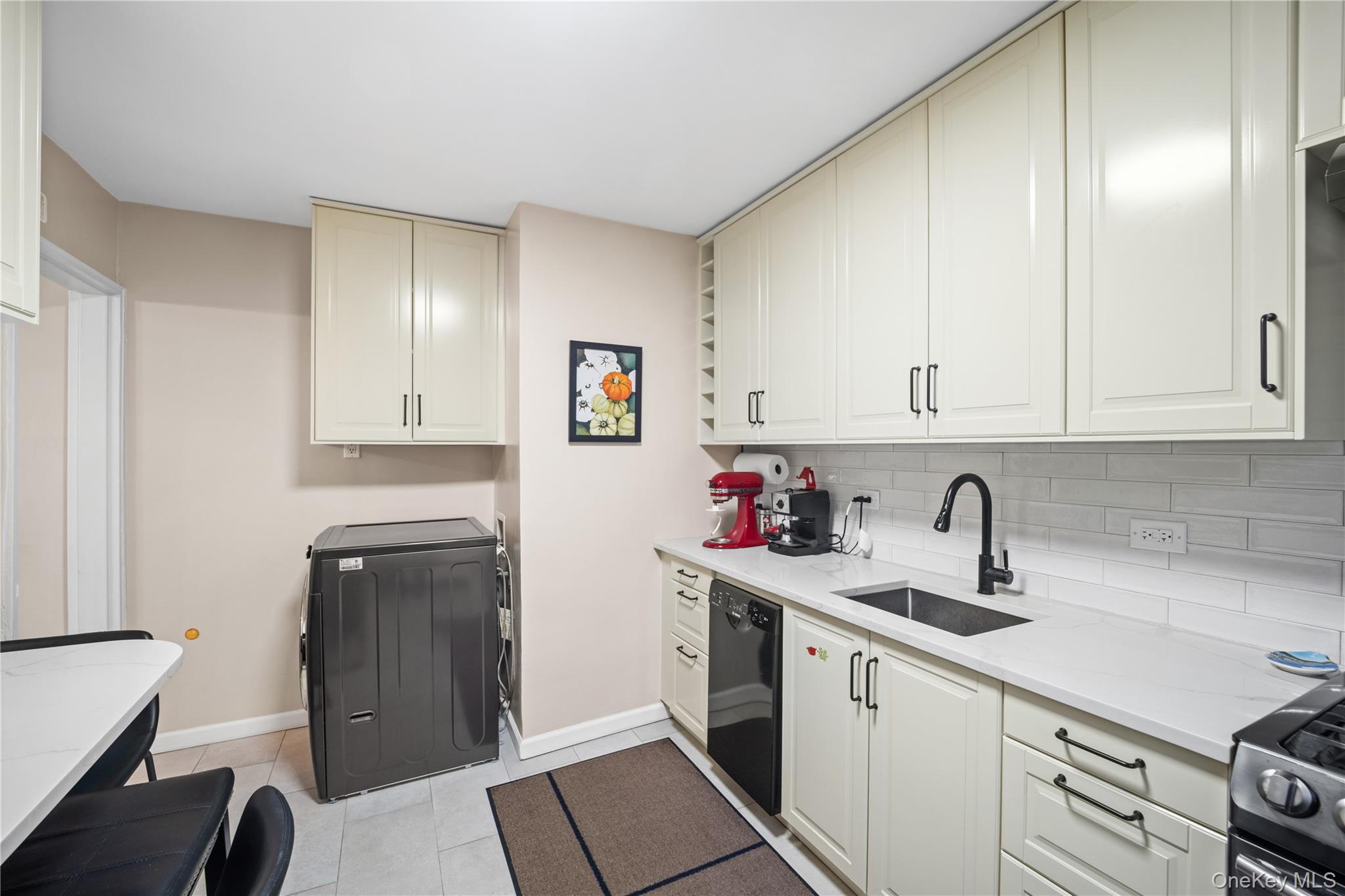 #10 photo, 73-19 220th Street, Bayside , NY 11364