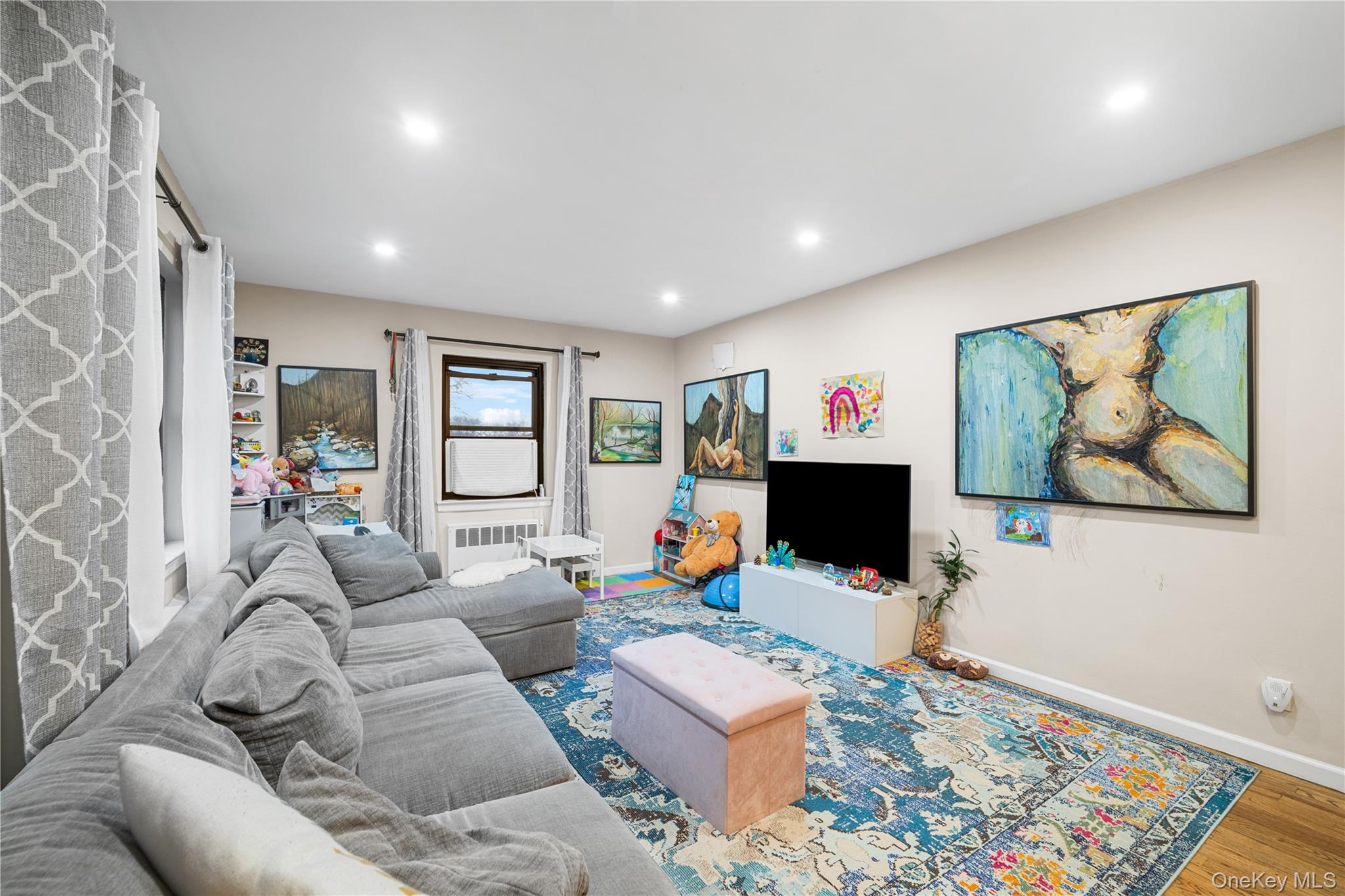 #7 photo, 73-19 220th Street, Bayside , NY 11364