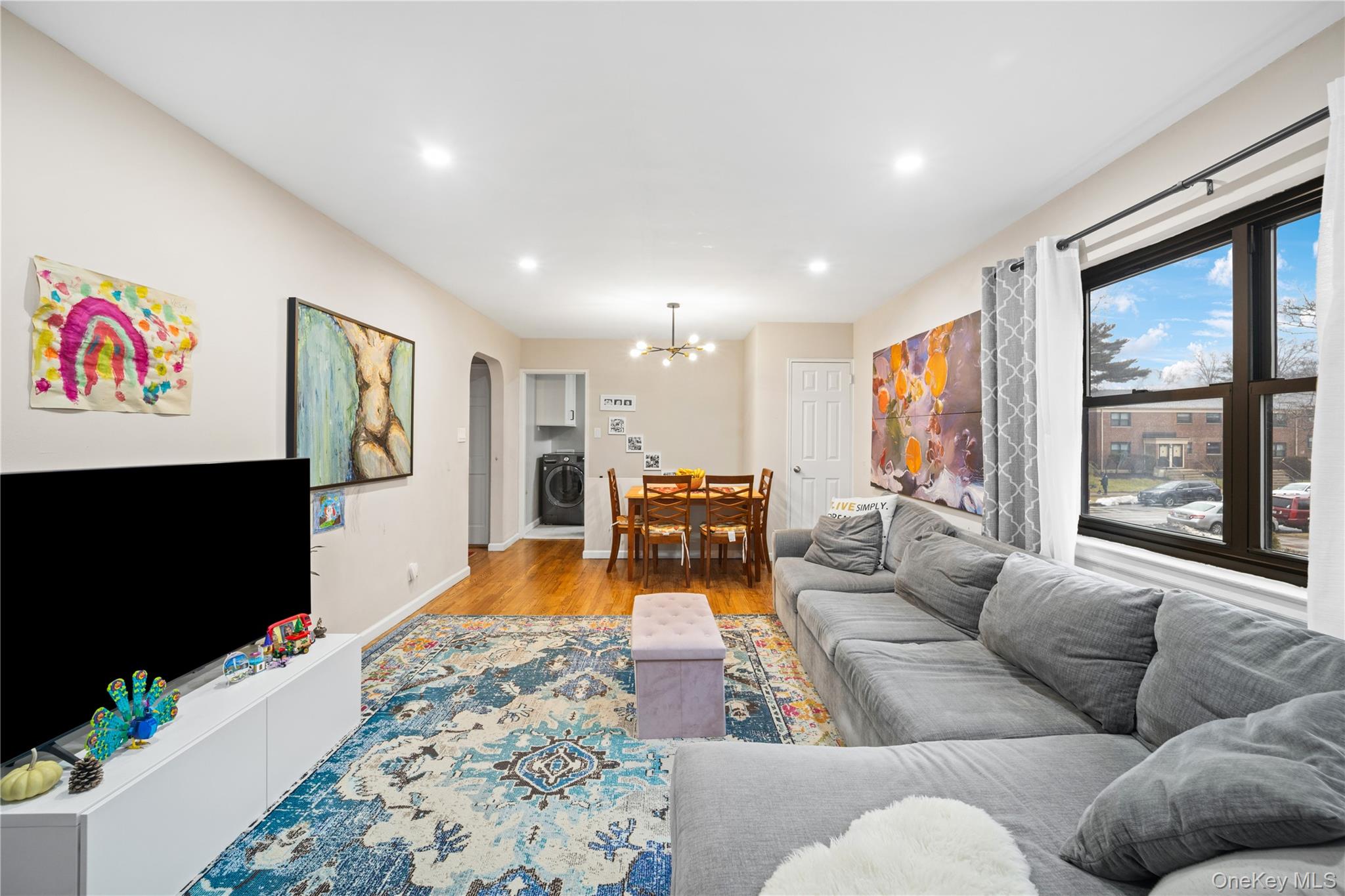 #8 photo, 73-19 220th Street, Bayside , NY 11364