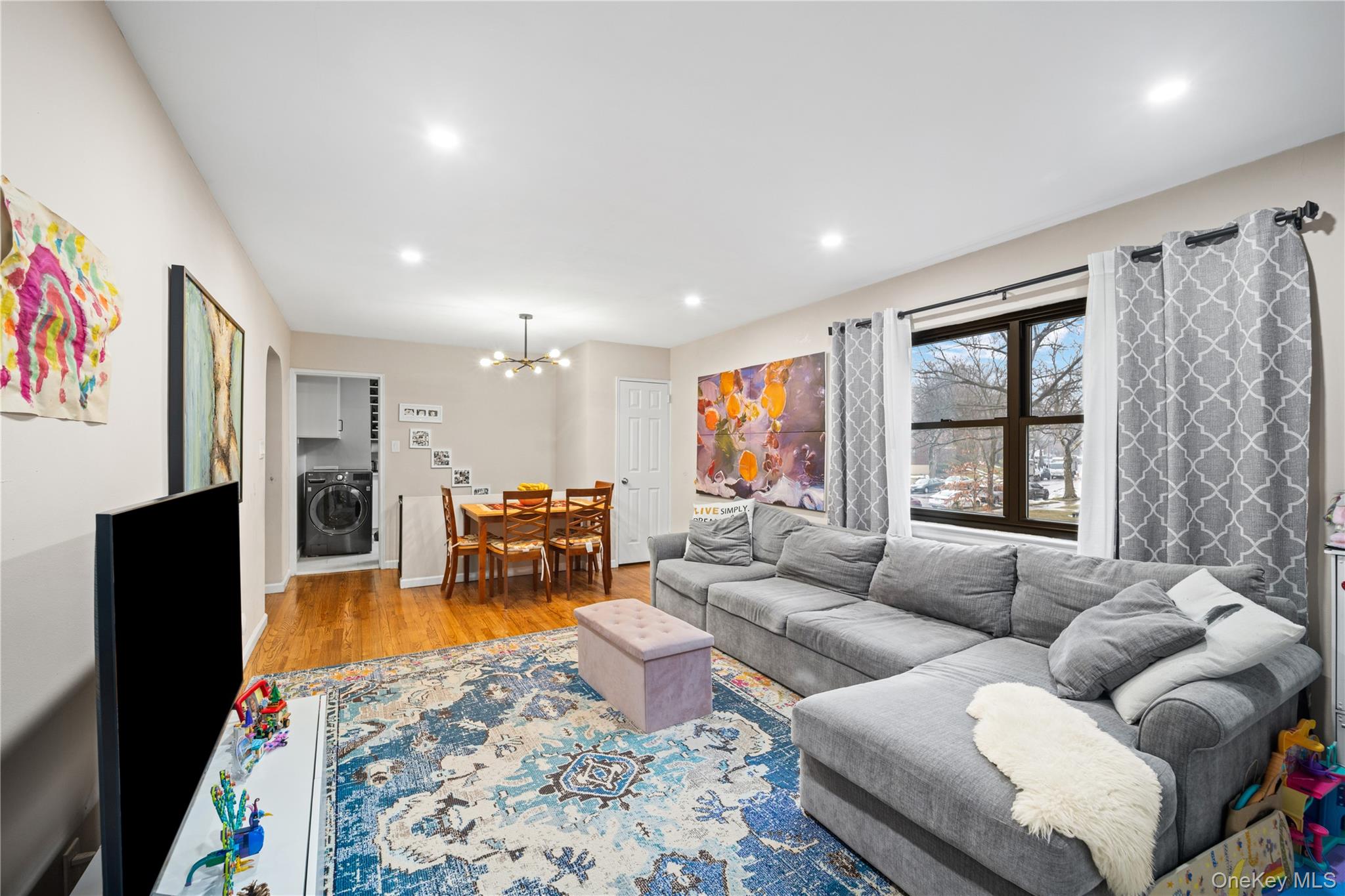 #9 photo, 73-19 220th Street, Bayside , NY 11364