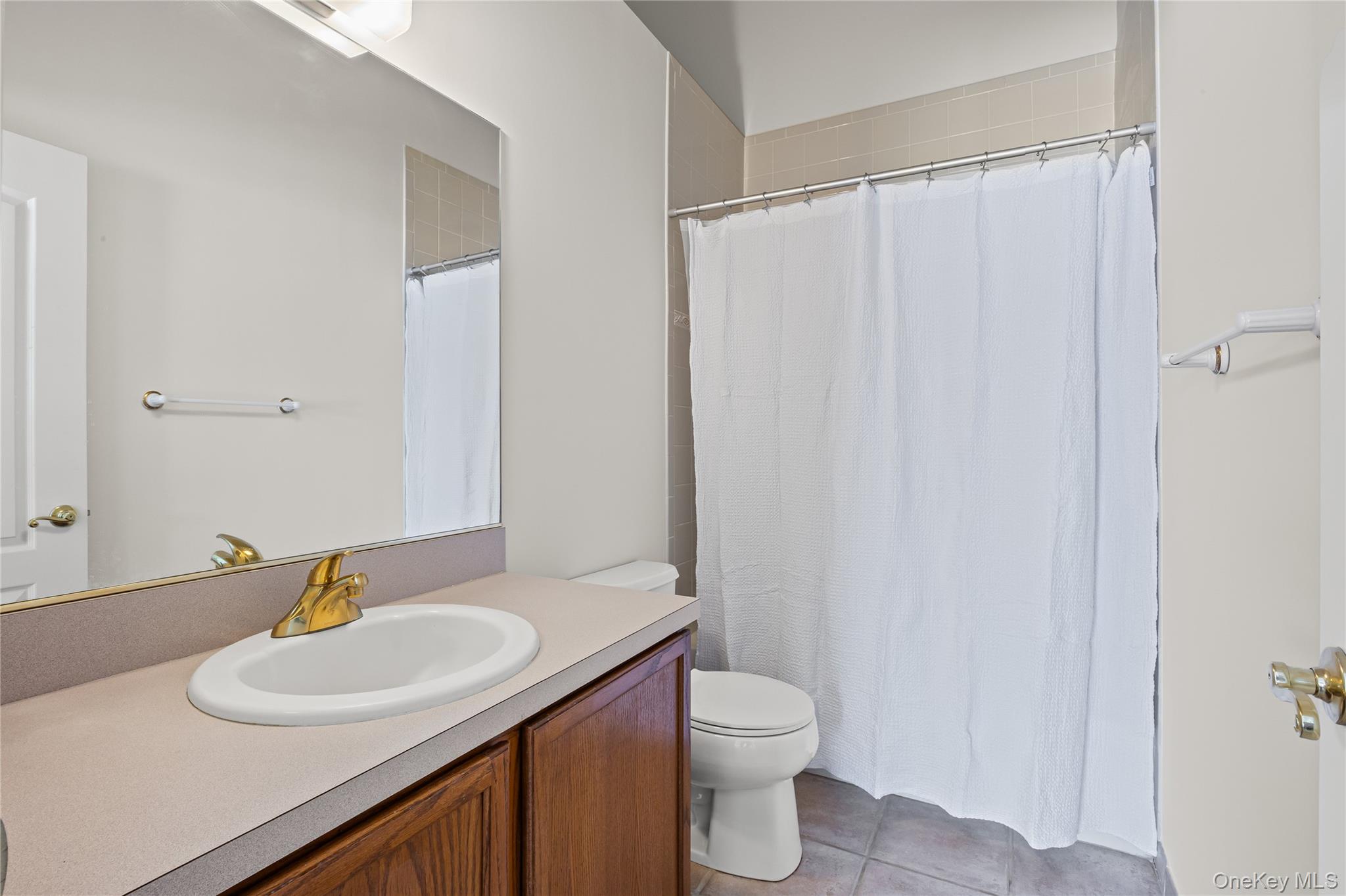 #16 photo, 1005 Constance Lane, Port Jefferson , NY 11776