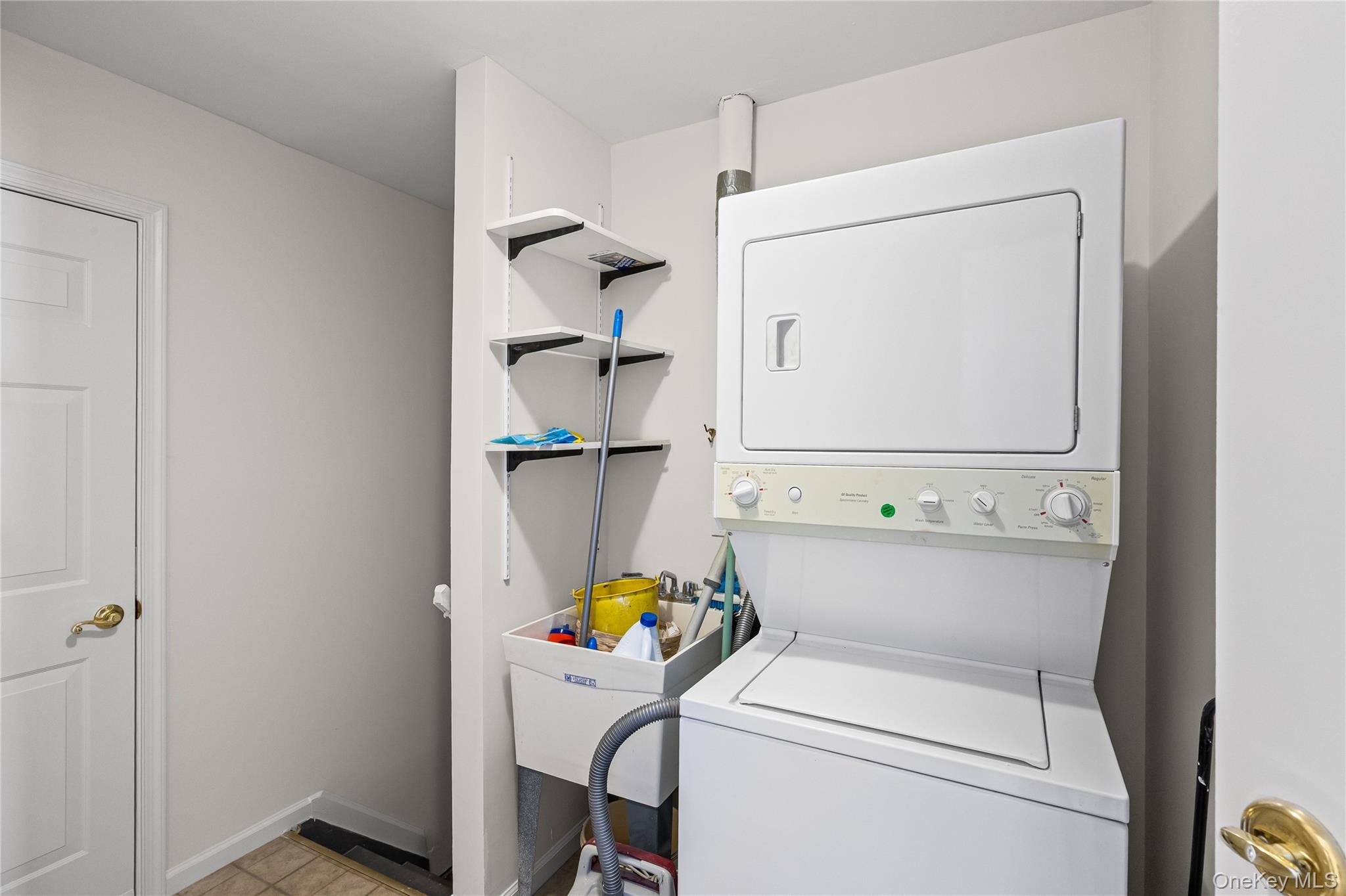 #18 photo, 1005 Constance Lane, Port Jefferson , NY 11776