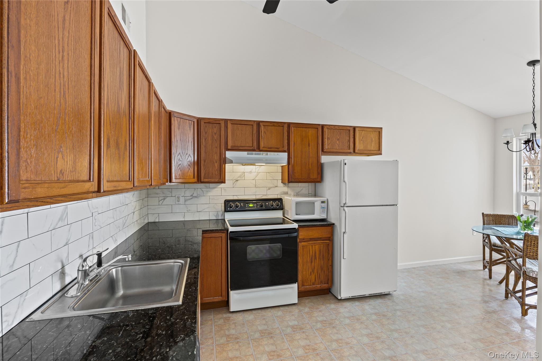 #8 photo, 1005 Constance Lane, Port Jefferson , NY 11776