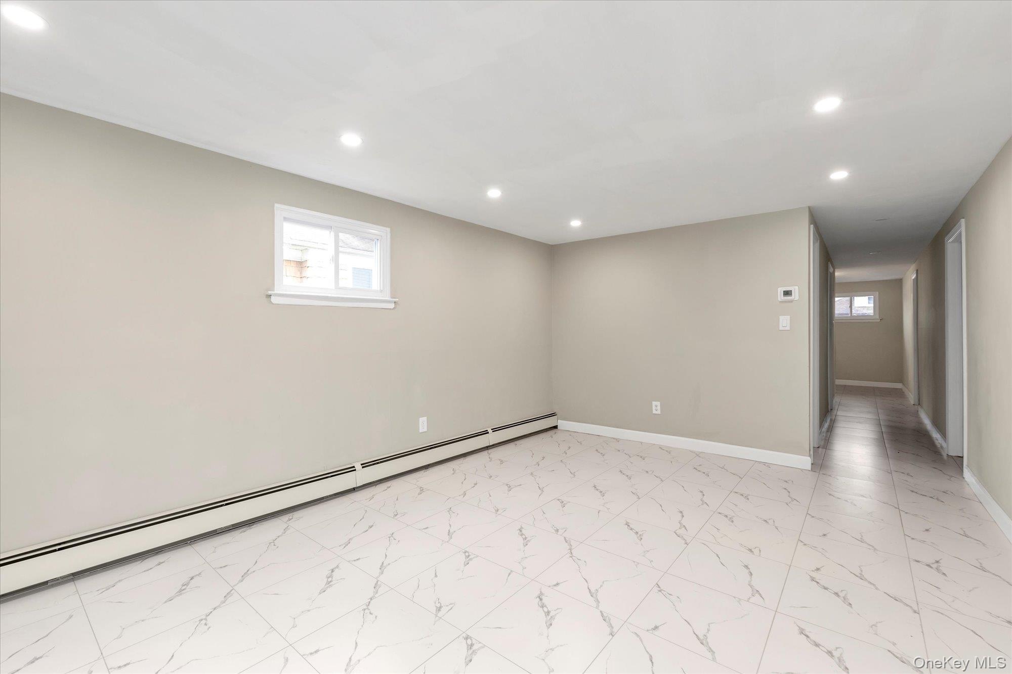 #13 photo, 57 E Clinton Avenue, 长岛 Roosevelt , NY 11575