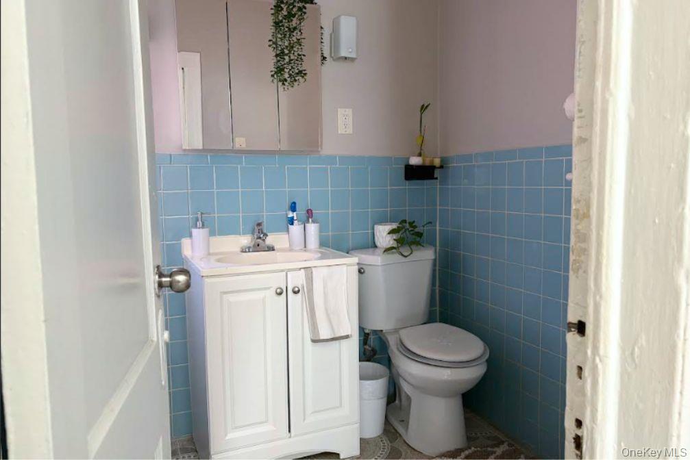 #10 photo, 8315 Pettit Avenue, Elmhurst , NY 11373