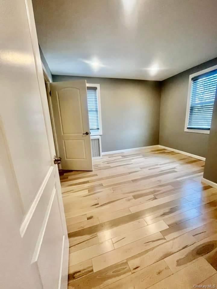 #2 photo, 118 Sheridan Avenue, Williston Park , NY 11596