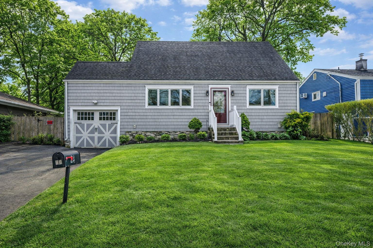 #1 photo, 24 Lantern Street, Huntington , NY 11743