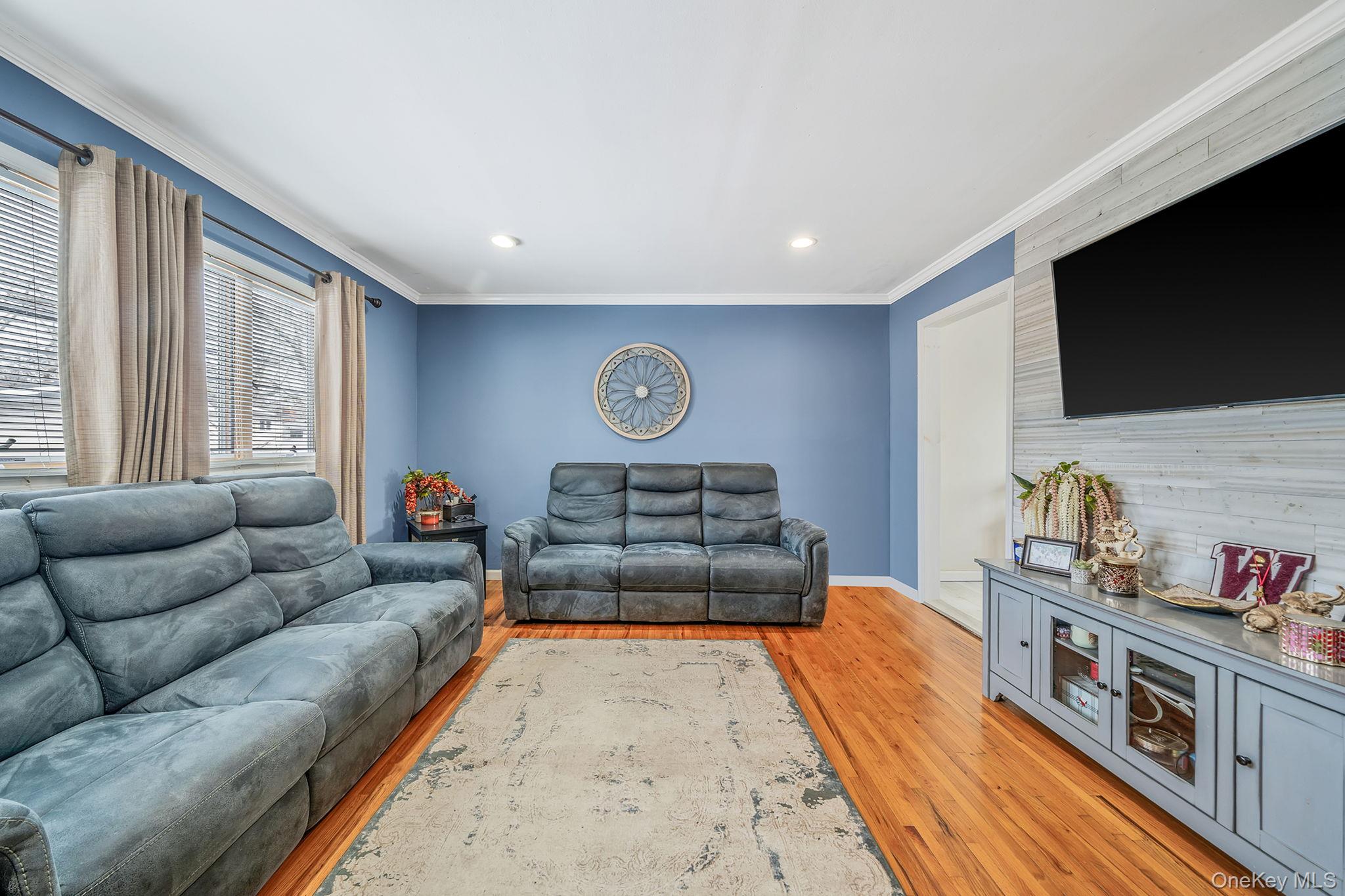 #3 photo, 24 Lantern Street, Huntington , NY 11743