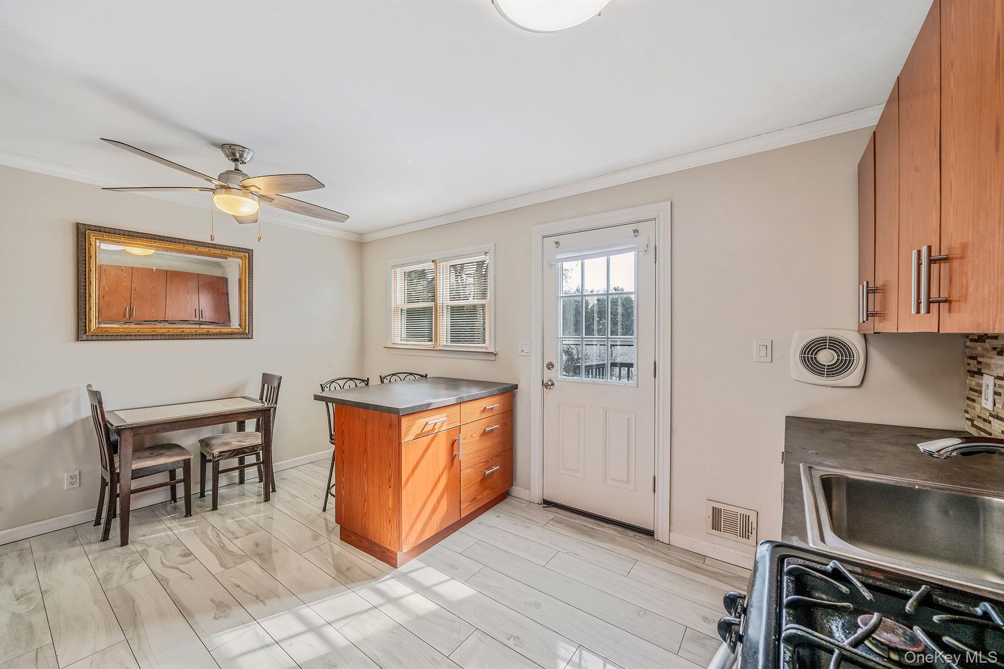 #7 photo, 24 Lantern Street, Huntington , NY 11743