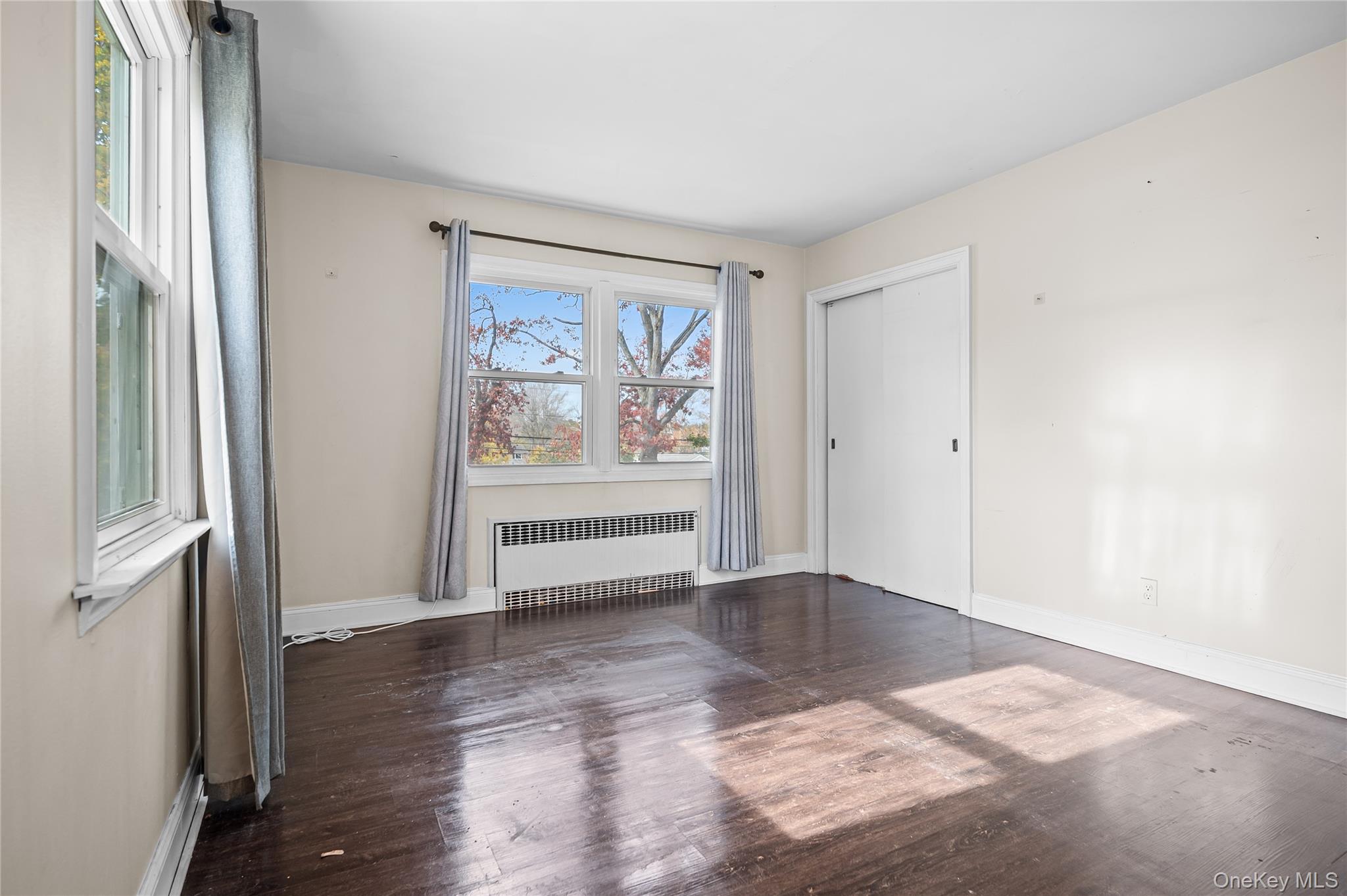 #5 photo, 1043 Wilson Boulevard, सफ़ोक काउंटी Central Islip , NY 11722