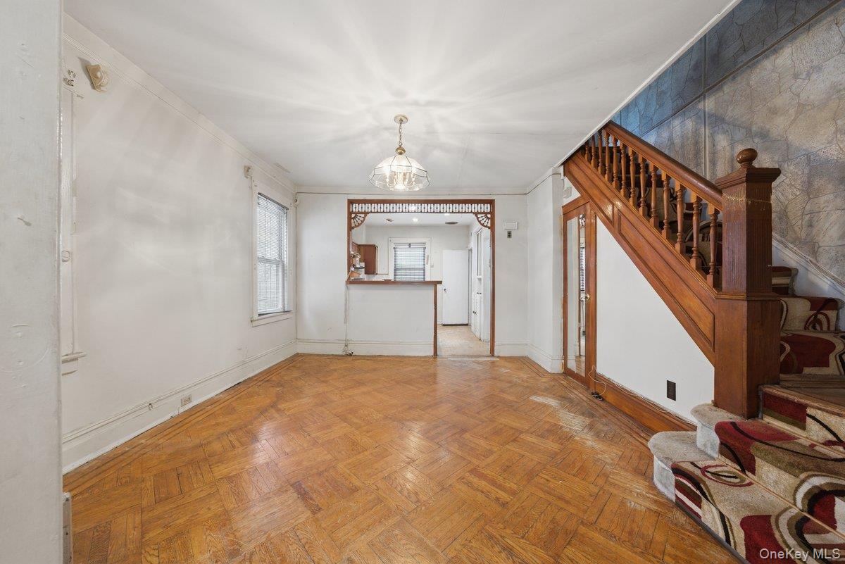 #2 photo, 10034 198th Street, קווינס Hollis , NY 11423