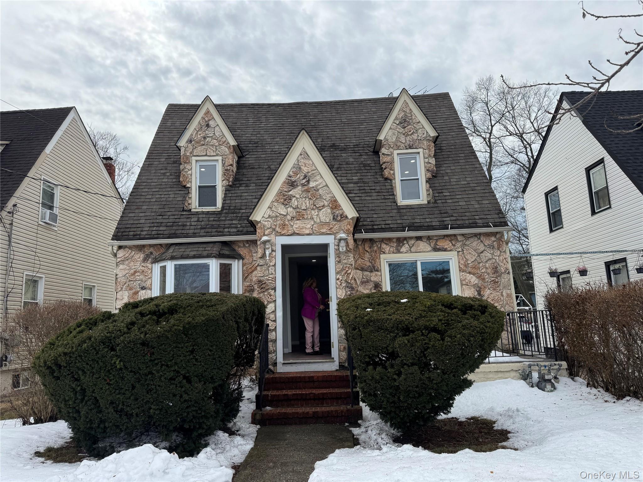 #1 photo, 110 Woodside Avenue, Freeport , NY 11520