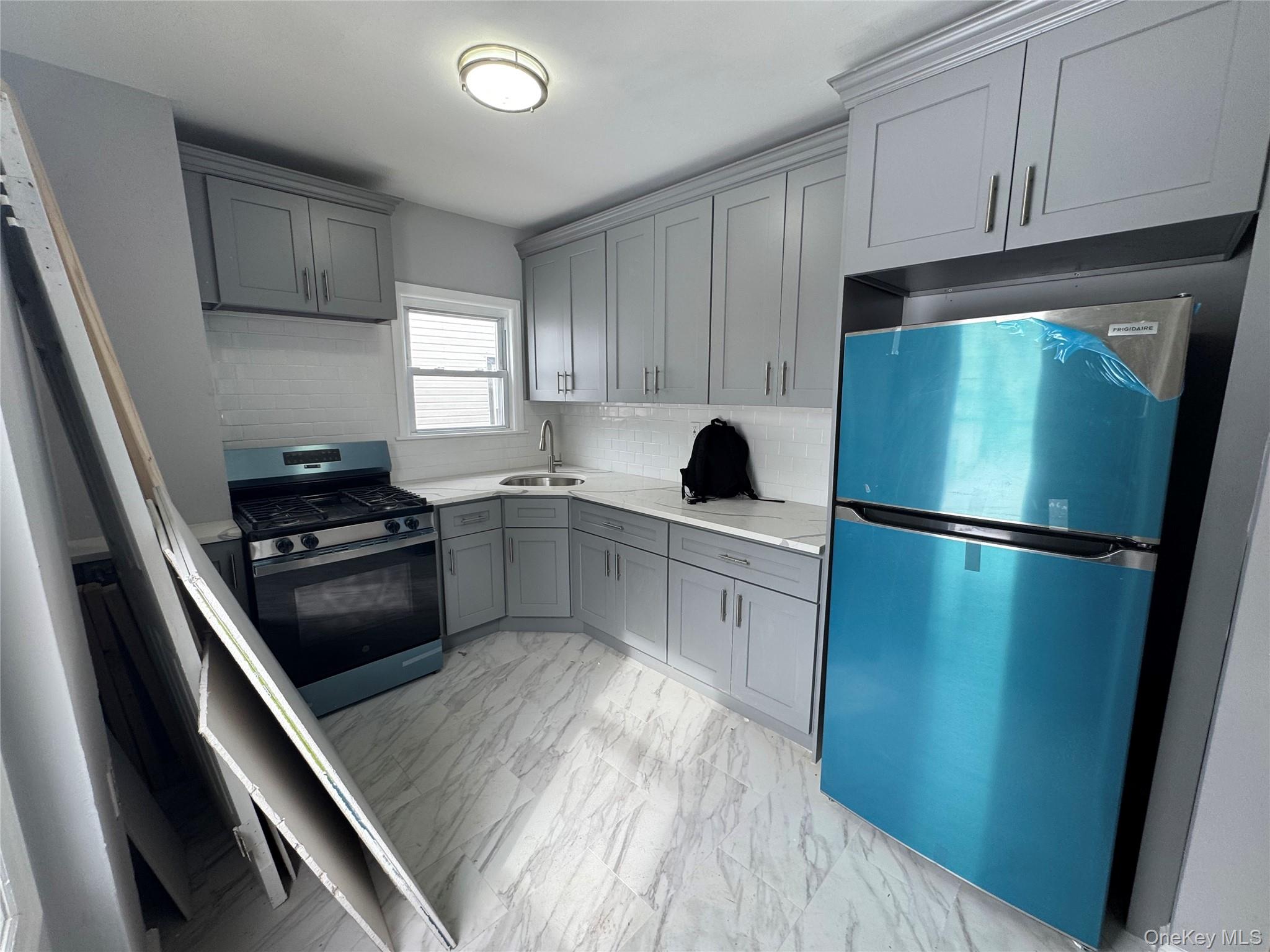 #8 photo, 110 Woodside Avenue, Freeport , NY 11520