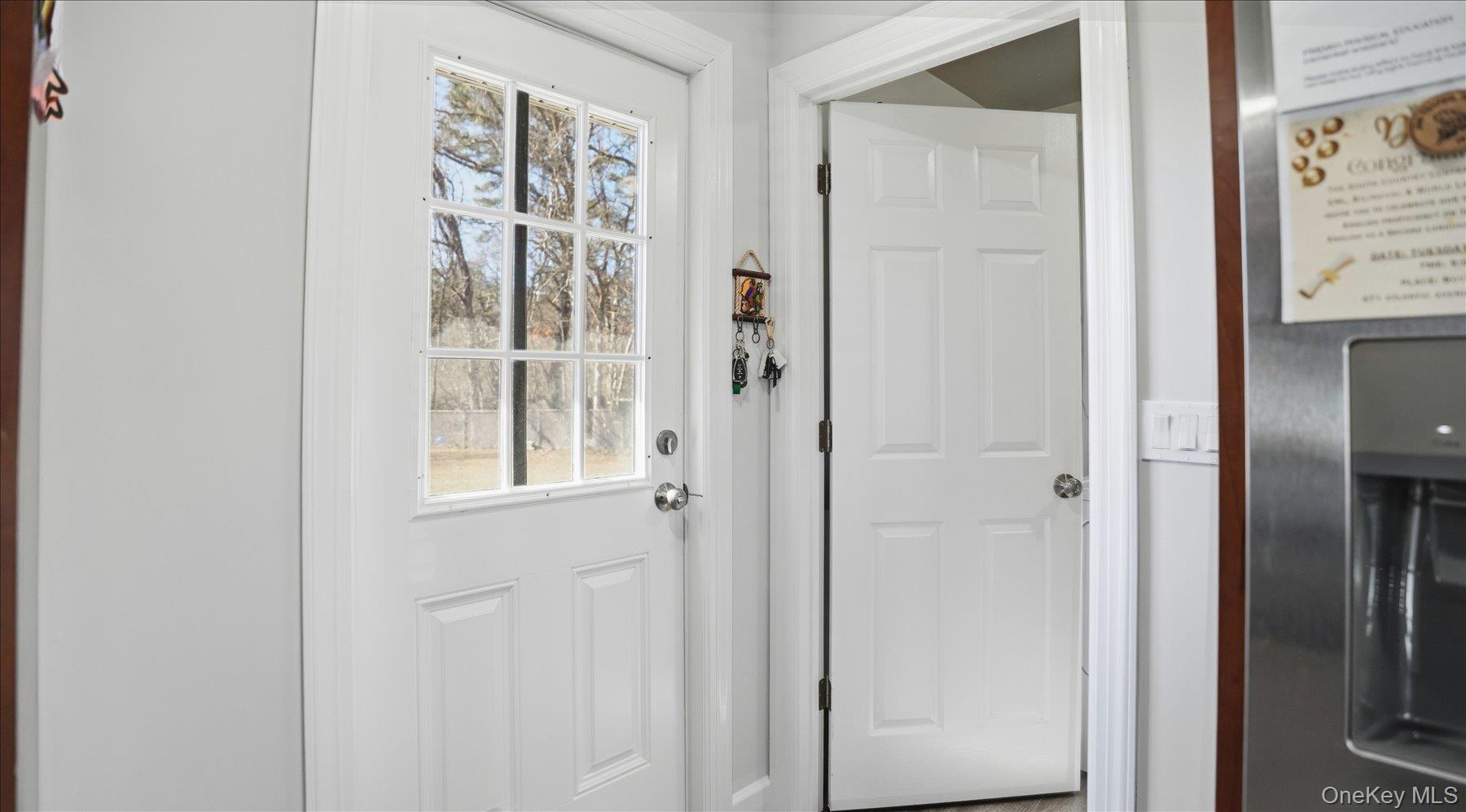 #19 photo, 130 Beaver Dam Road, Brookhaven , NY 11719