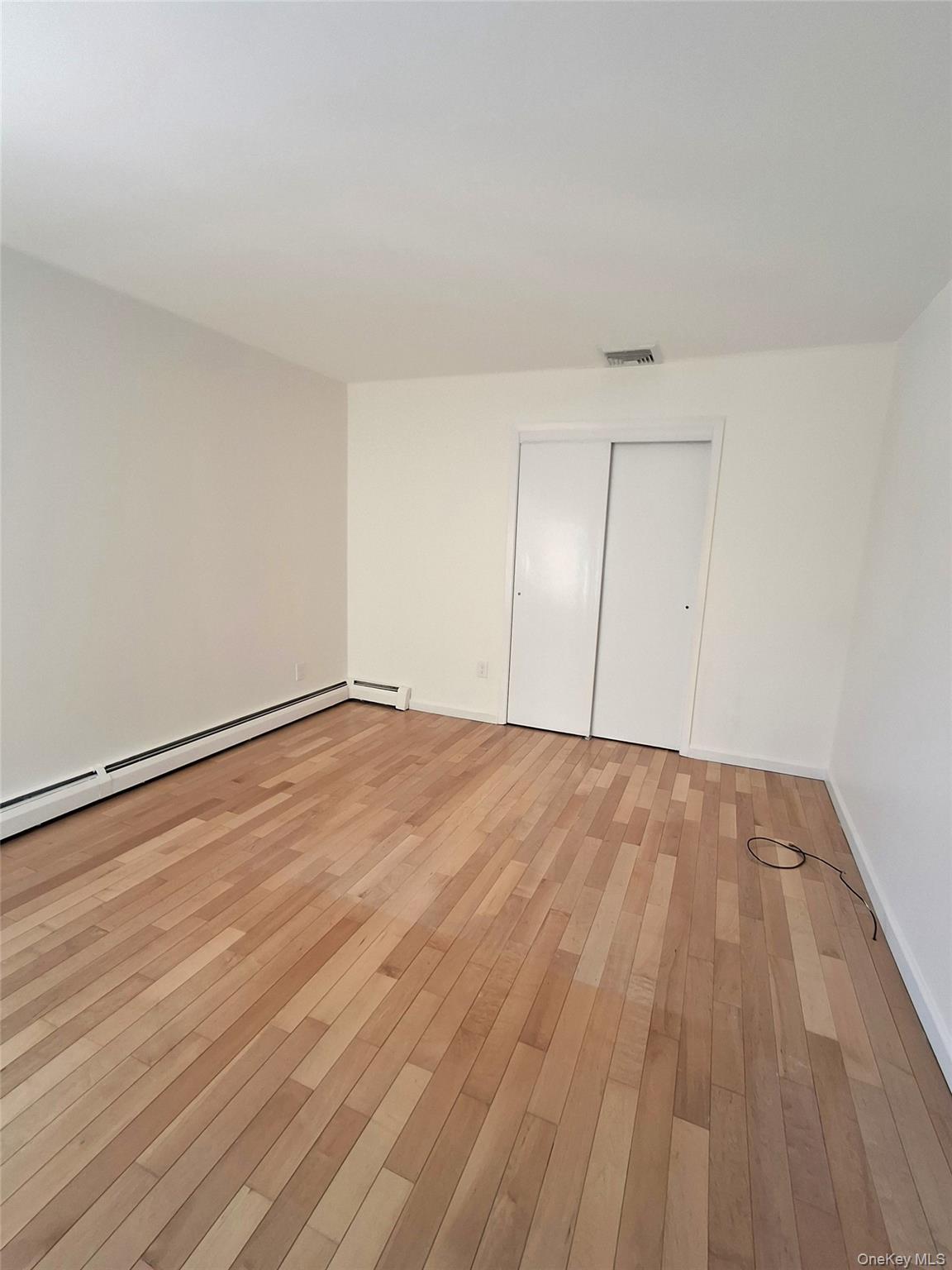 #19 photo, 342 Everard Street, 롱 아일랜드 Dix Hills , NY 11746