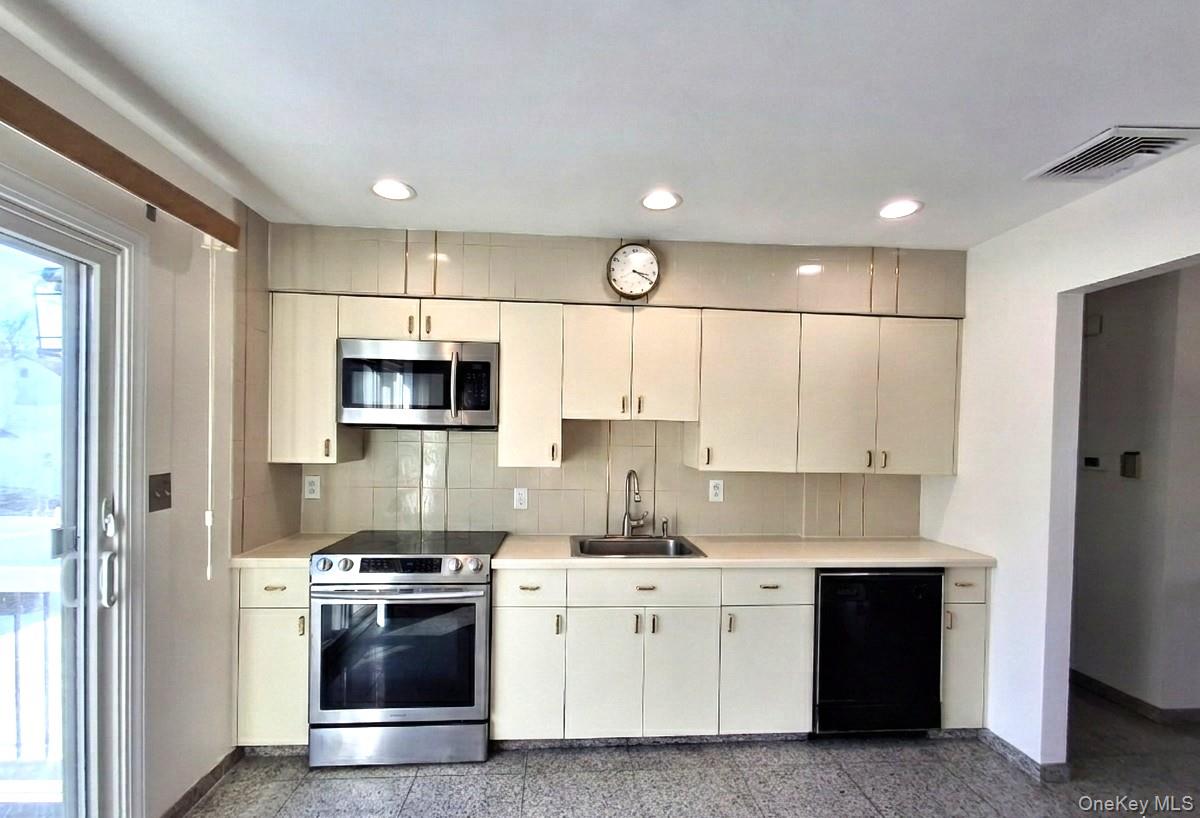 #9 photo, 342 Everard Street, 롱 아일랜드 Dix Hills , NY 11746