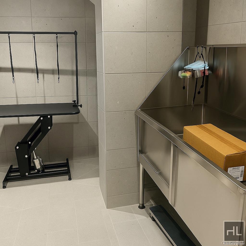 #10 photo, 91 Bruckner Boulevard, Bronx , NY 10454