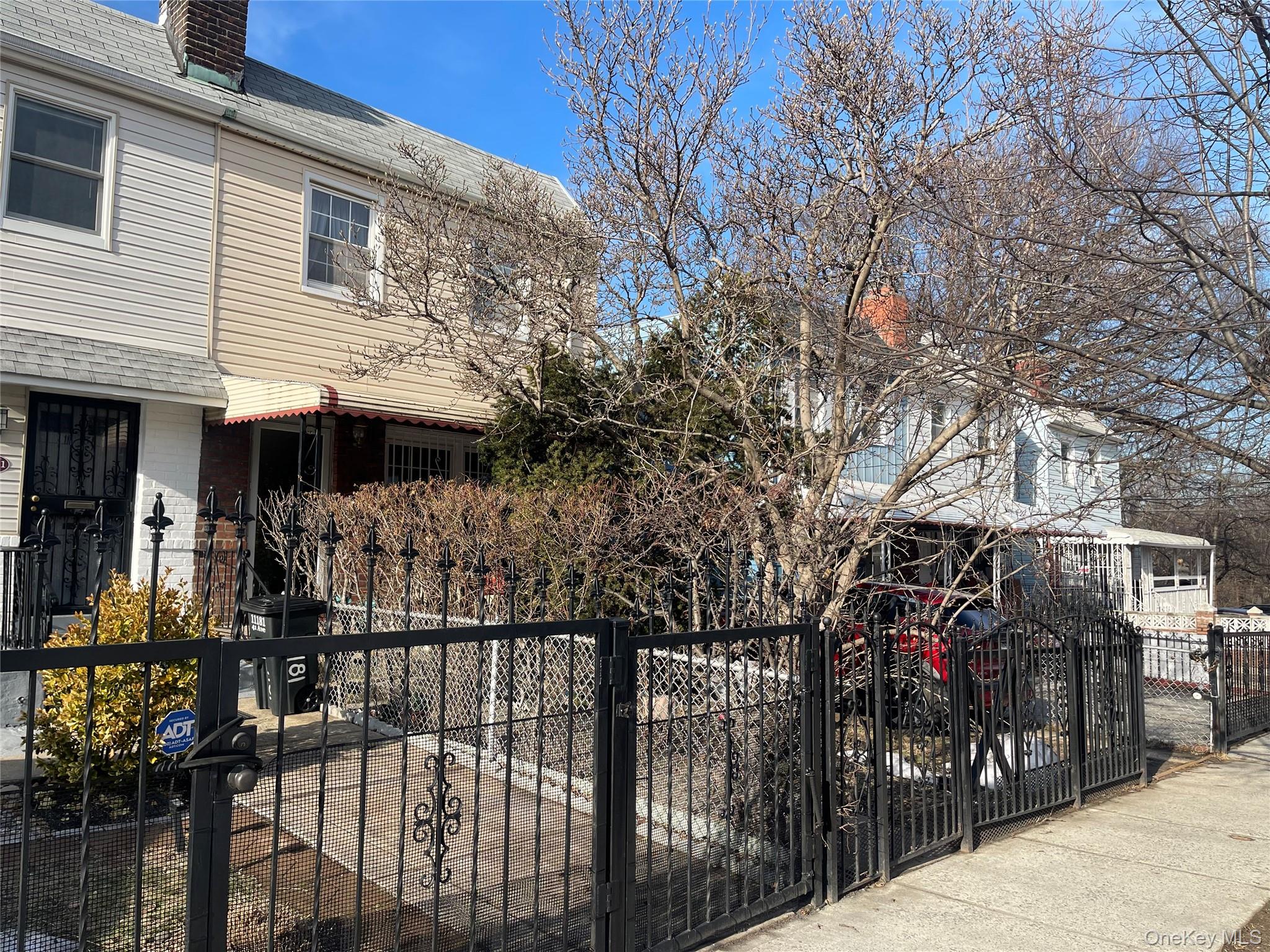 #3 photo, 111-83 41st Avenue, 뉴욕퀸즈 Corona , NY 11368