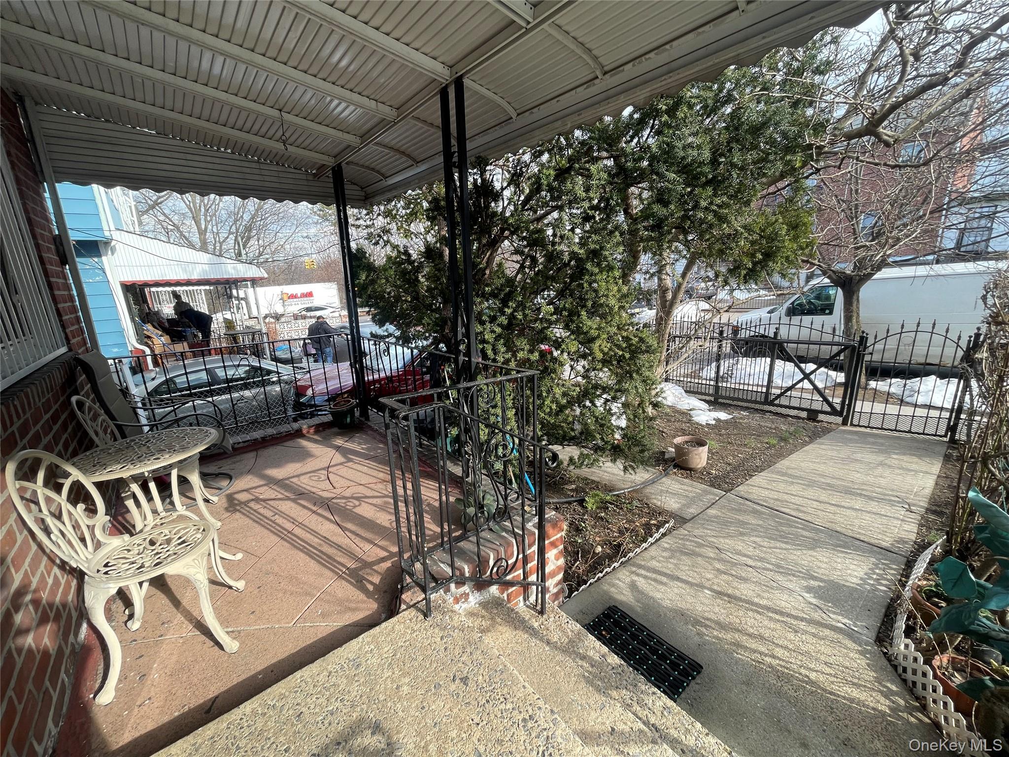 #5 photo, 111-83 41st Avenue, 皇后区 可乐娜 Corona , NY 11368