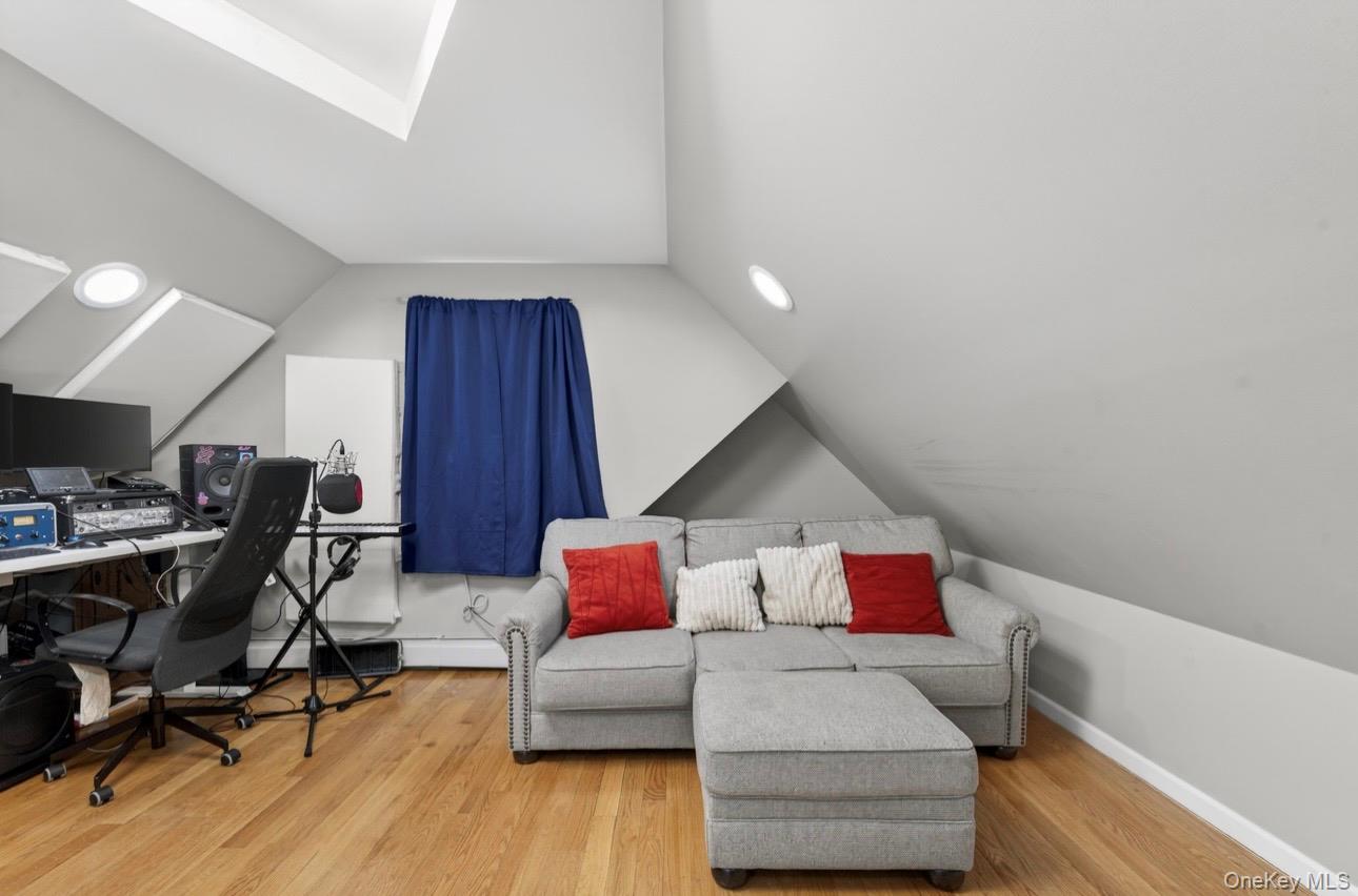 #9 photo, 16911 140th Avenue, Jamaica , NY 11434