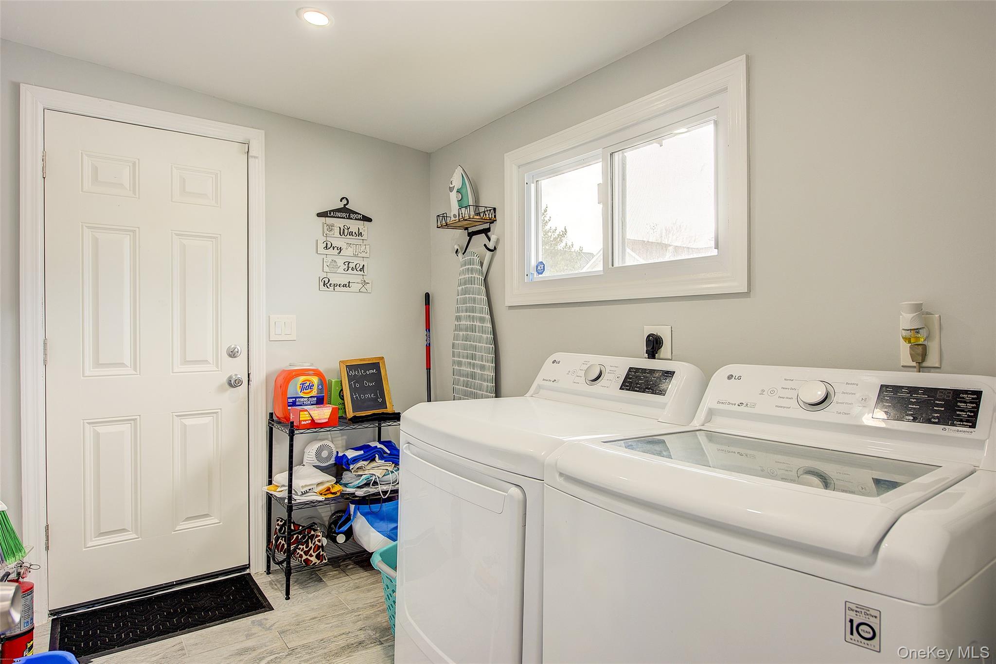 #17 photo, 1031 Jefferson Street, Baldwin , NY 11510