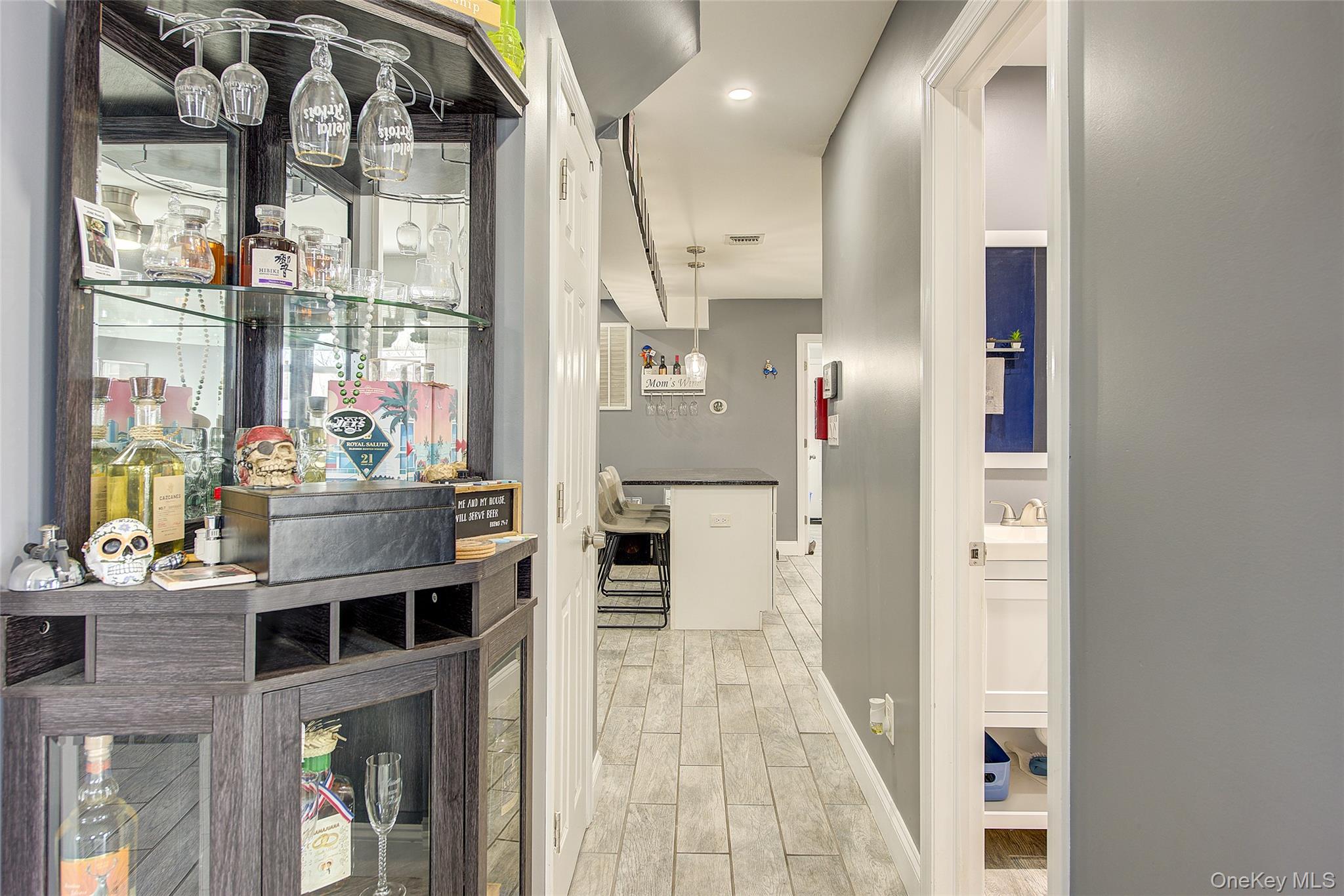 #19 photo, 1031 Jefferson Street, Baldwin , NY 11510