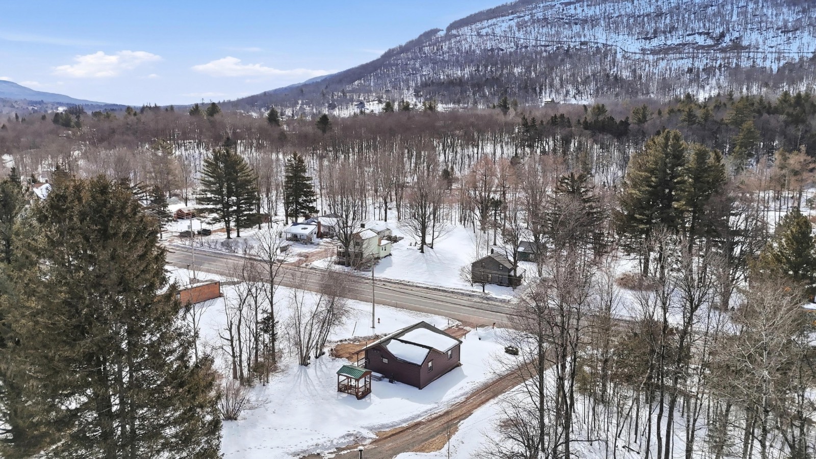 #4 photo, 8248 Main Street, Hunter , NY 12442