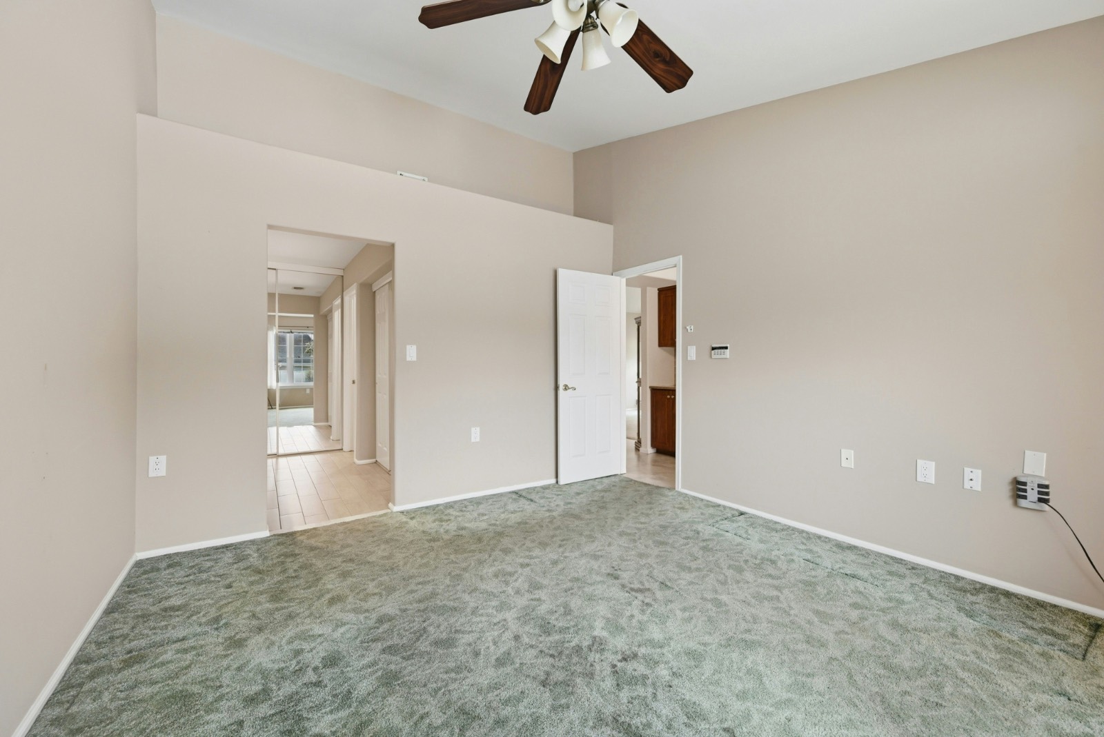 #17 photo, 2 Kismet Court, Ridge , NY 11961